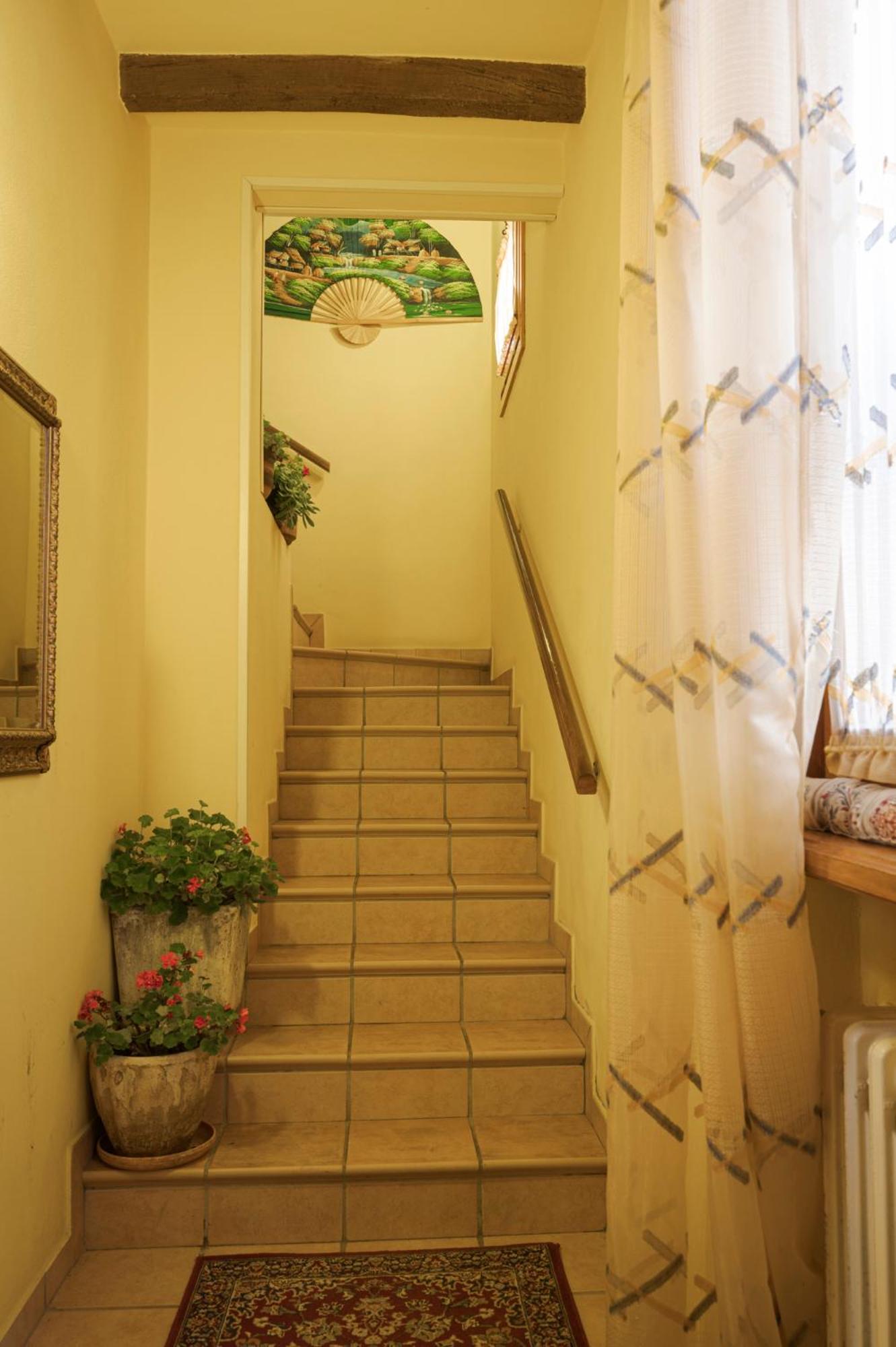 Double or Twin Room - Photo 7