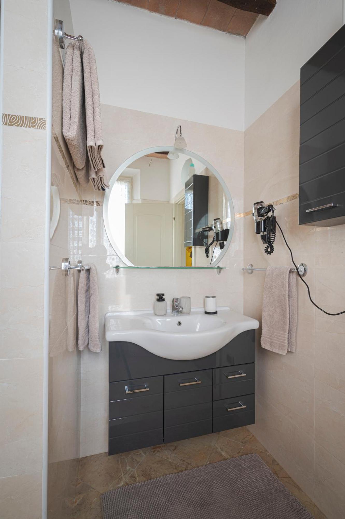 Superior Triple Room - Photo 6