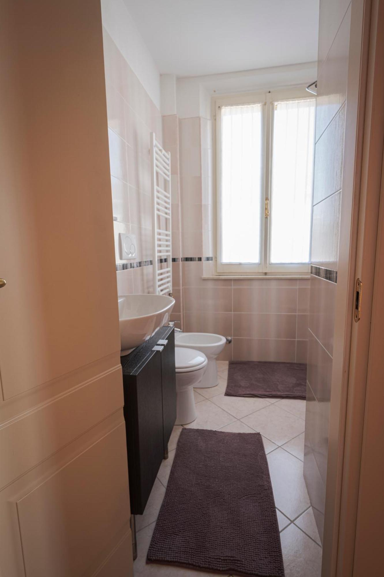 Double or Twin Room - Photo 5
