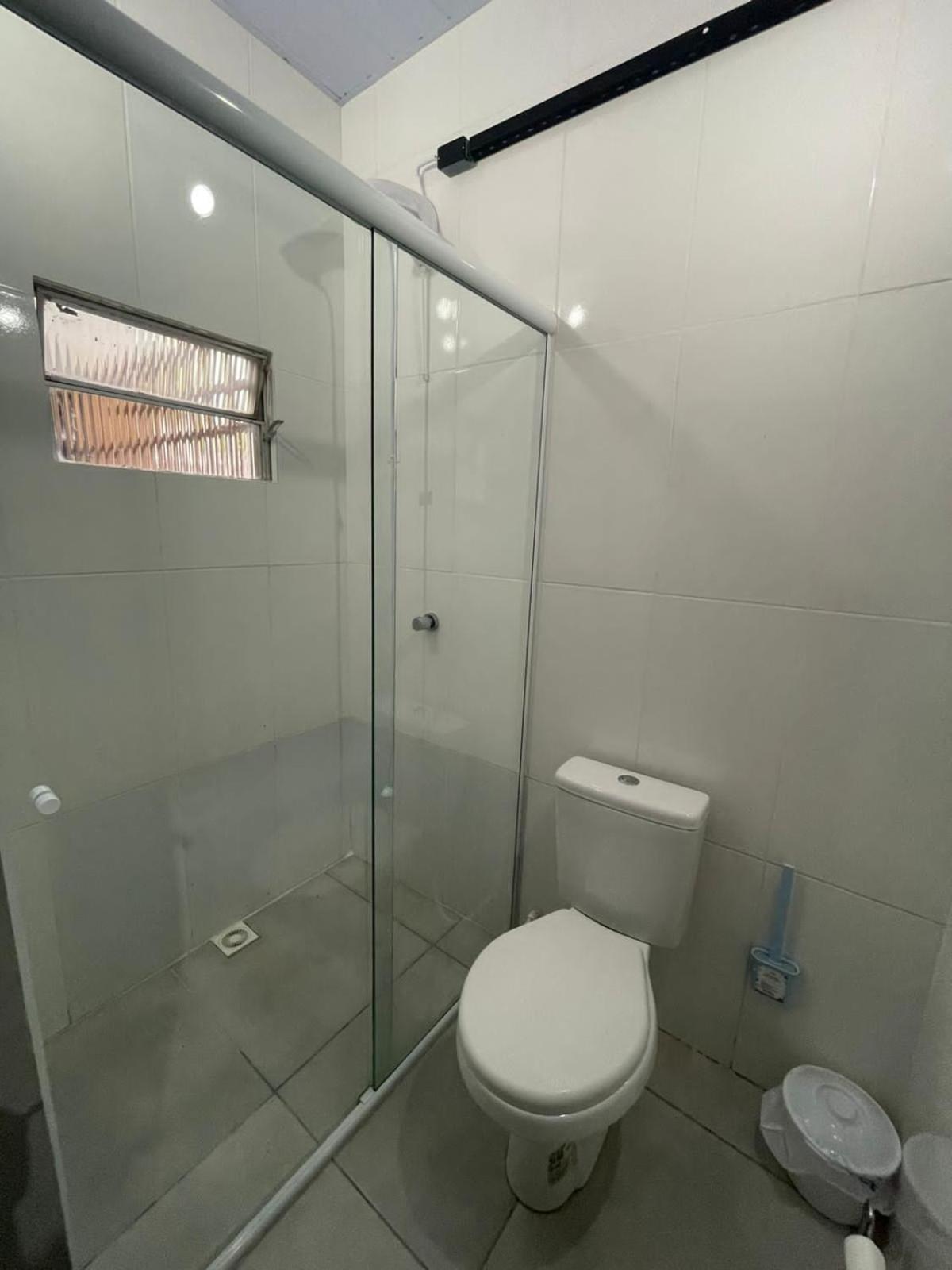 Economy Quadruple Room with Shared Bathroom photo 3