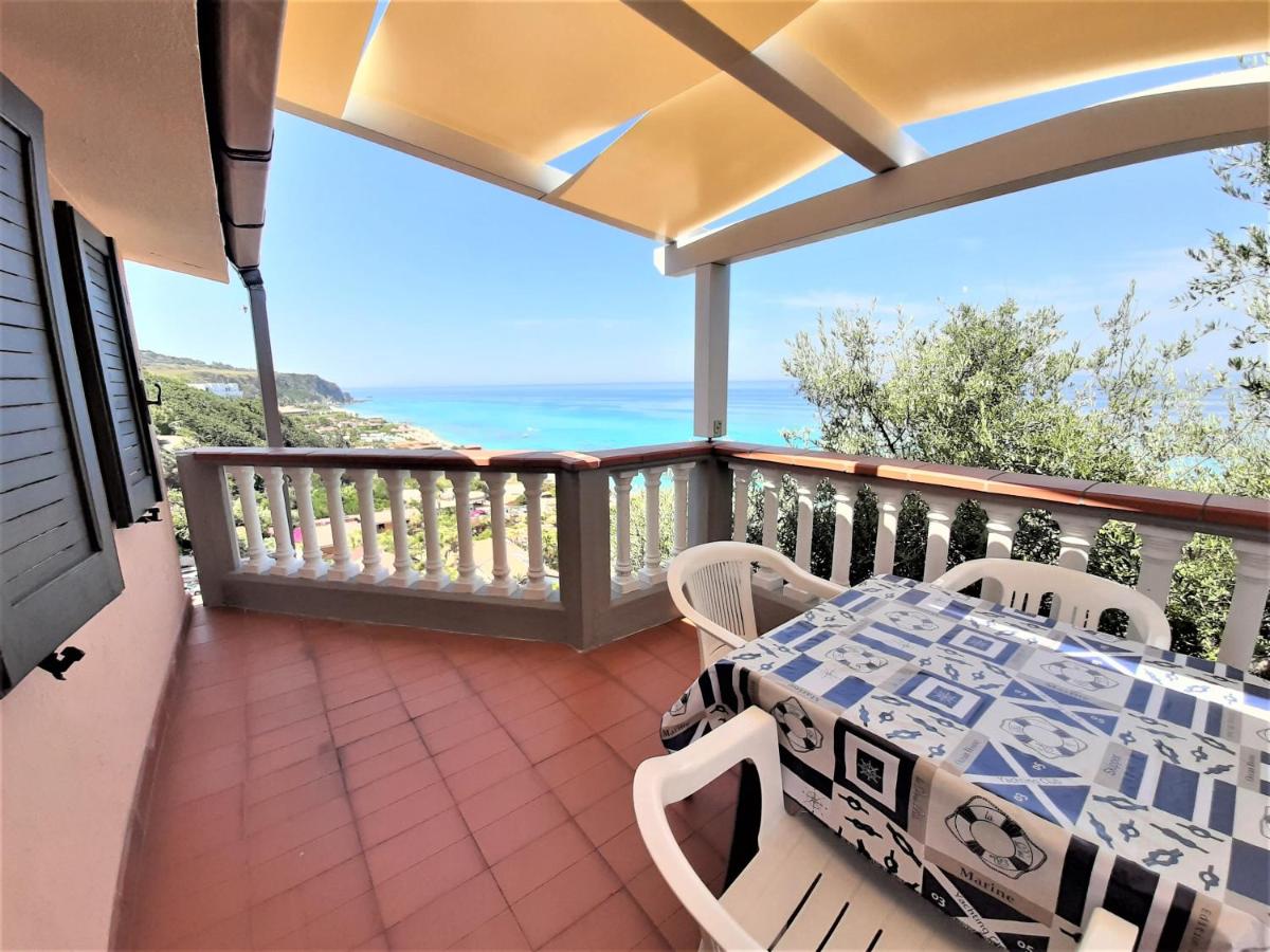 Two-Bedroom Apartment with Sea View - Separate Building