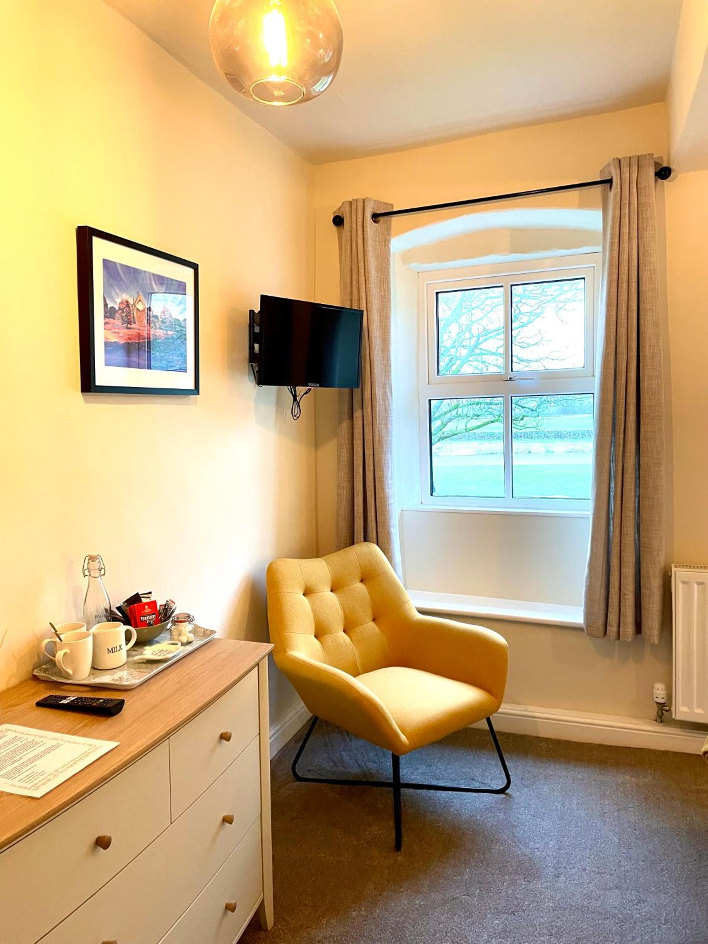 Superior King Room photo 2