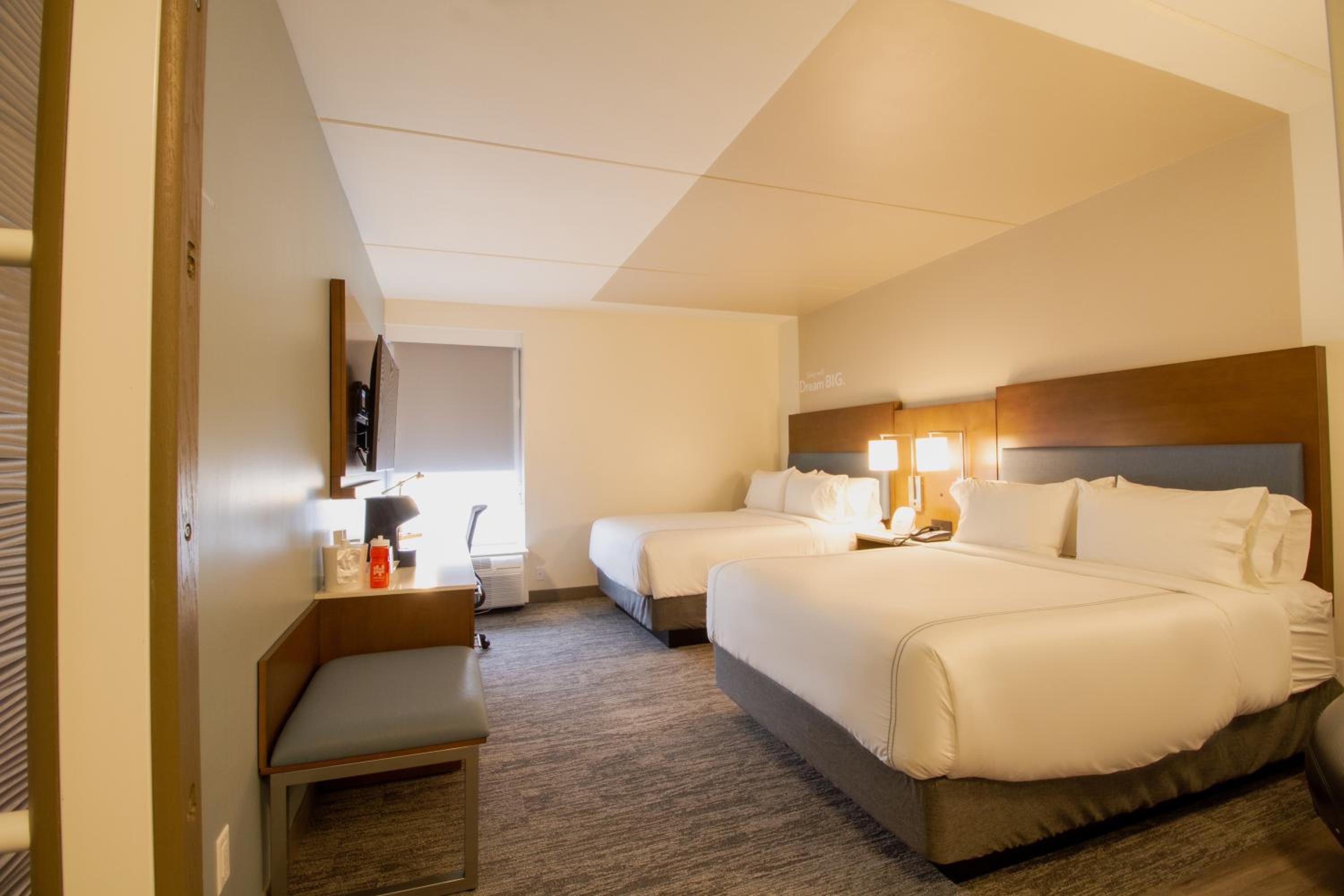 Standard Room photo 3