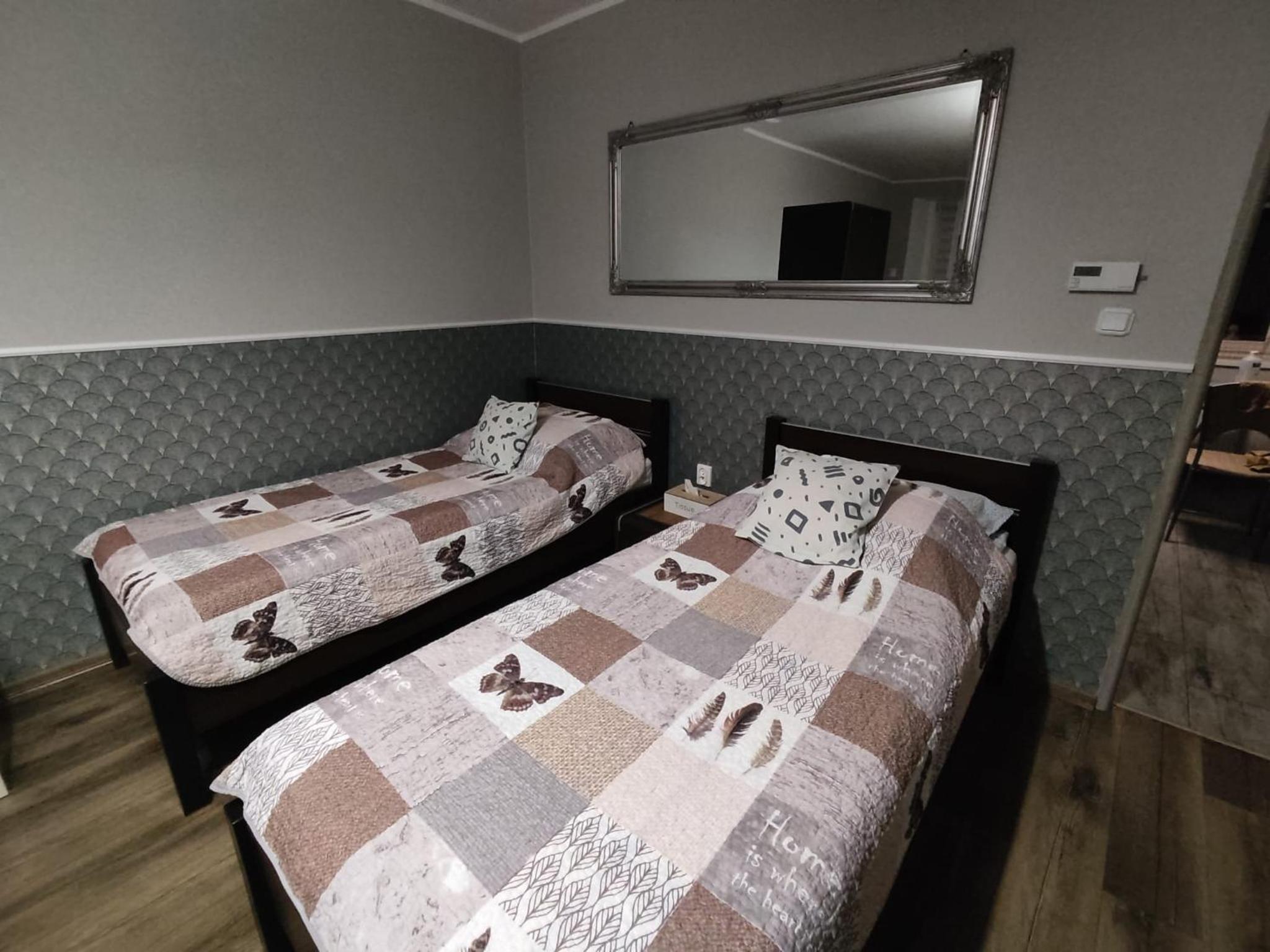 Apartment - Ground Floor - Photo 2
