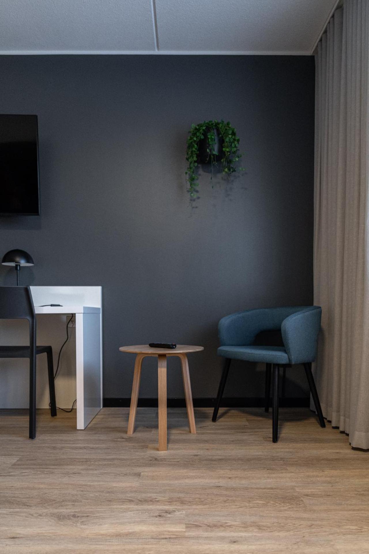 Double Room - Photo 7
