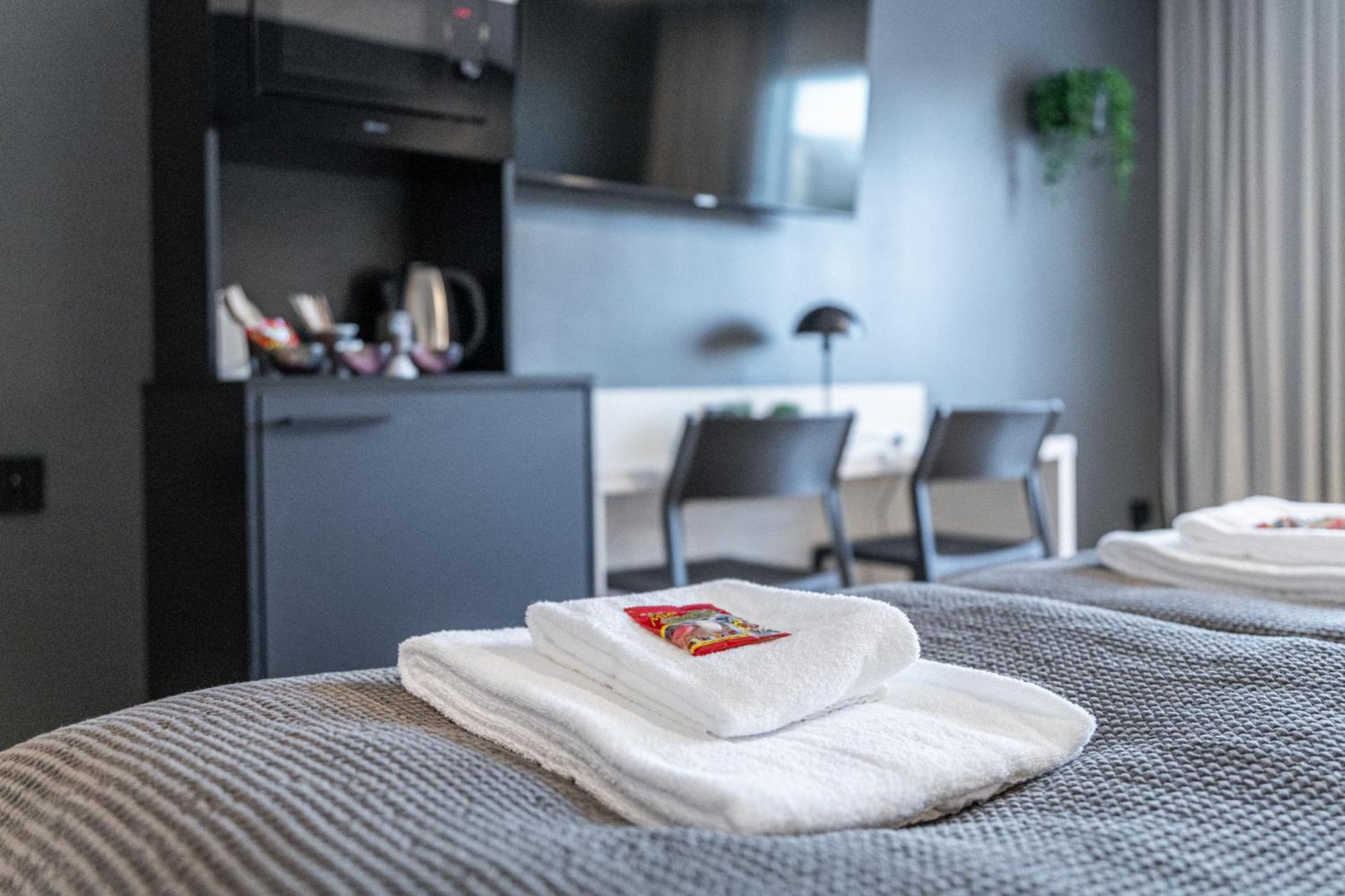 Double Room - Photo 13