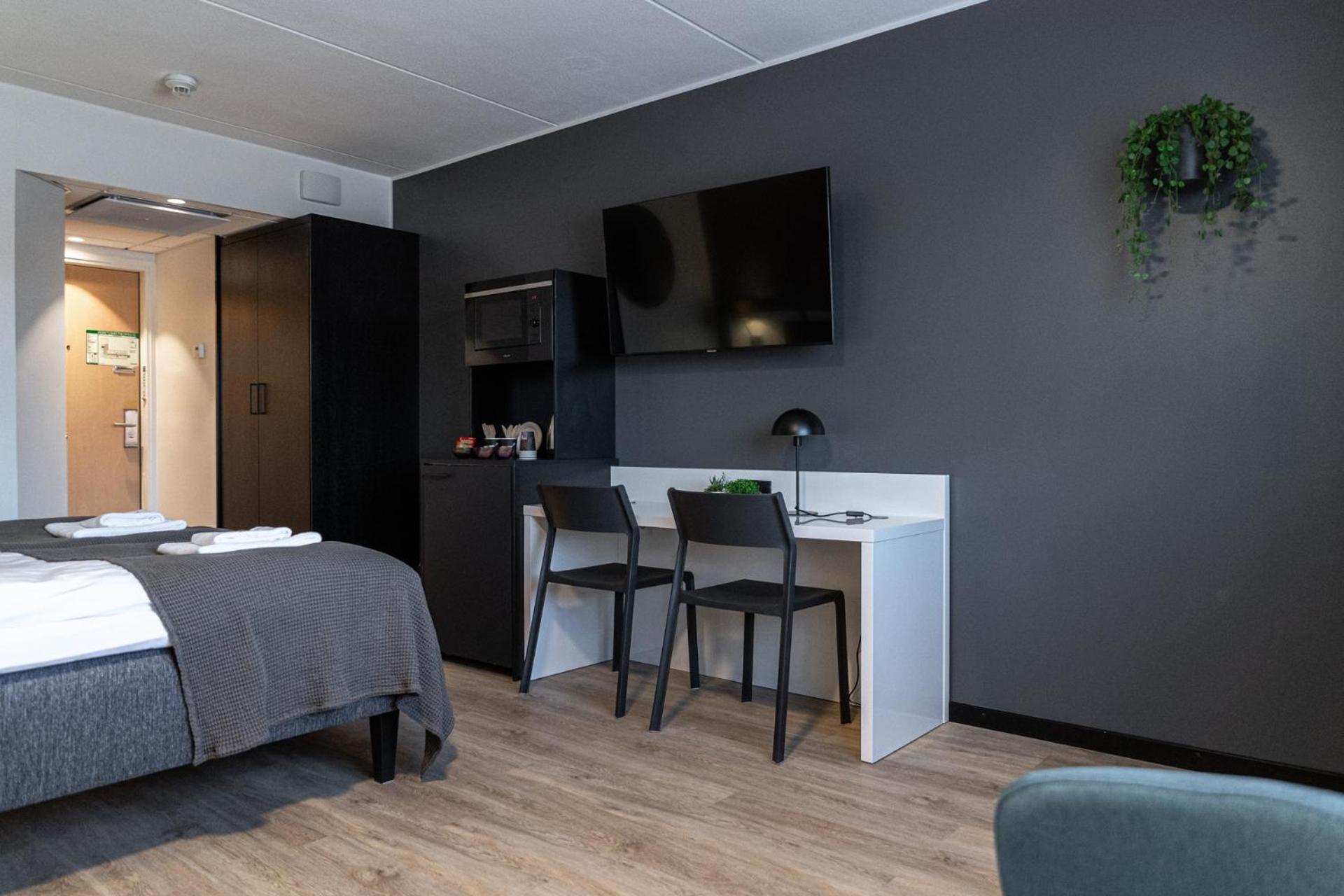 Double Room - Photo 9