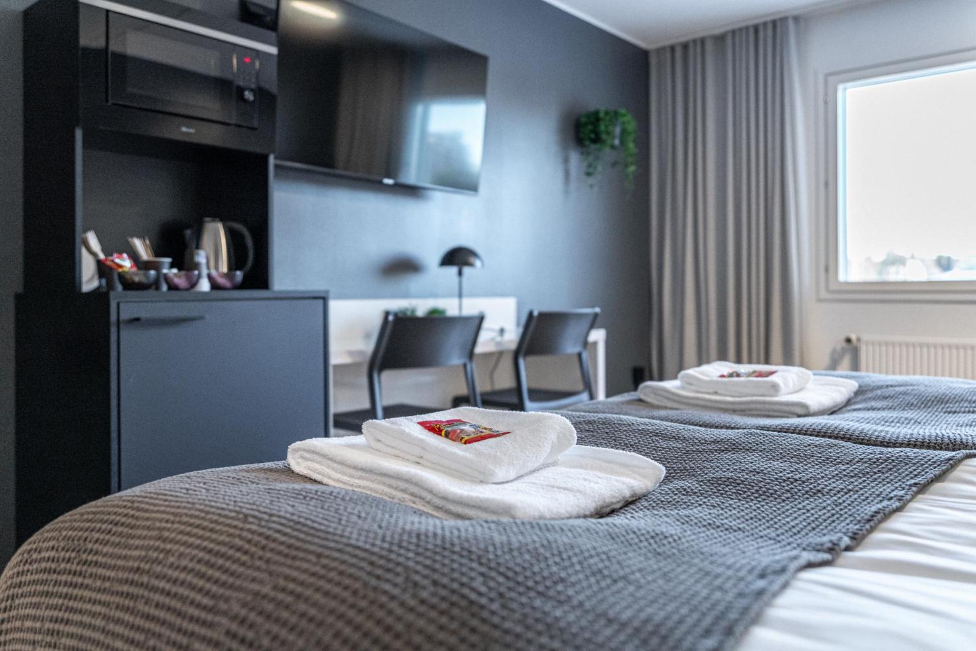 Double Room - Photo 11