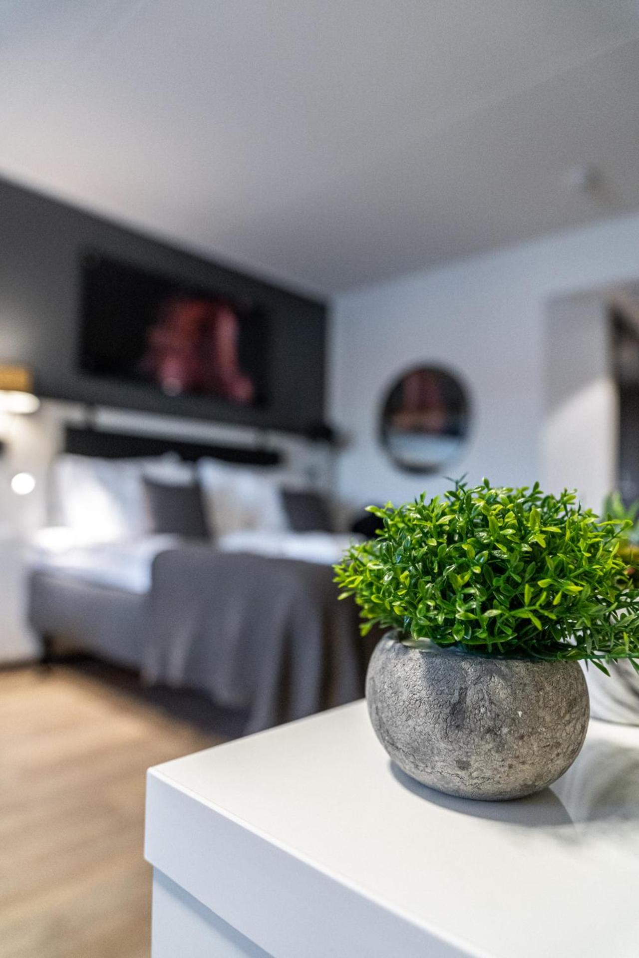 Double Room - Photo 12