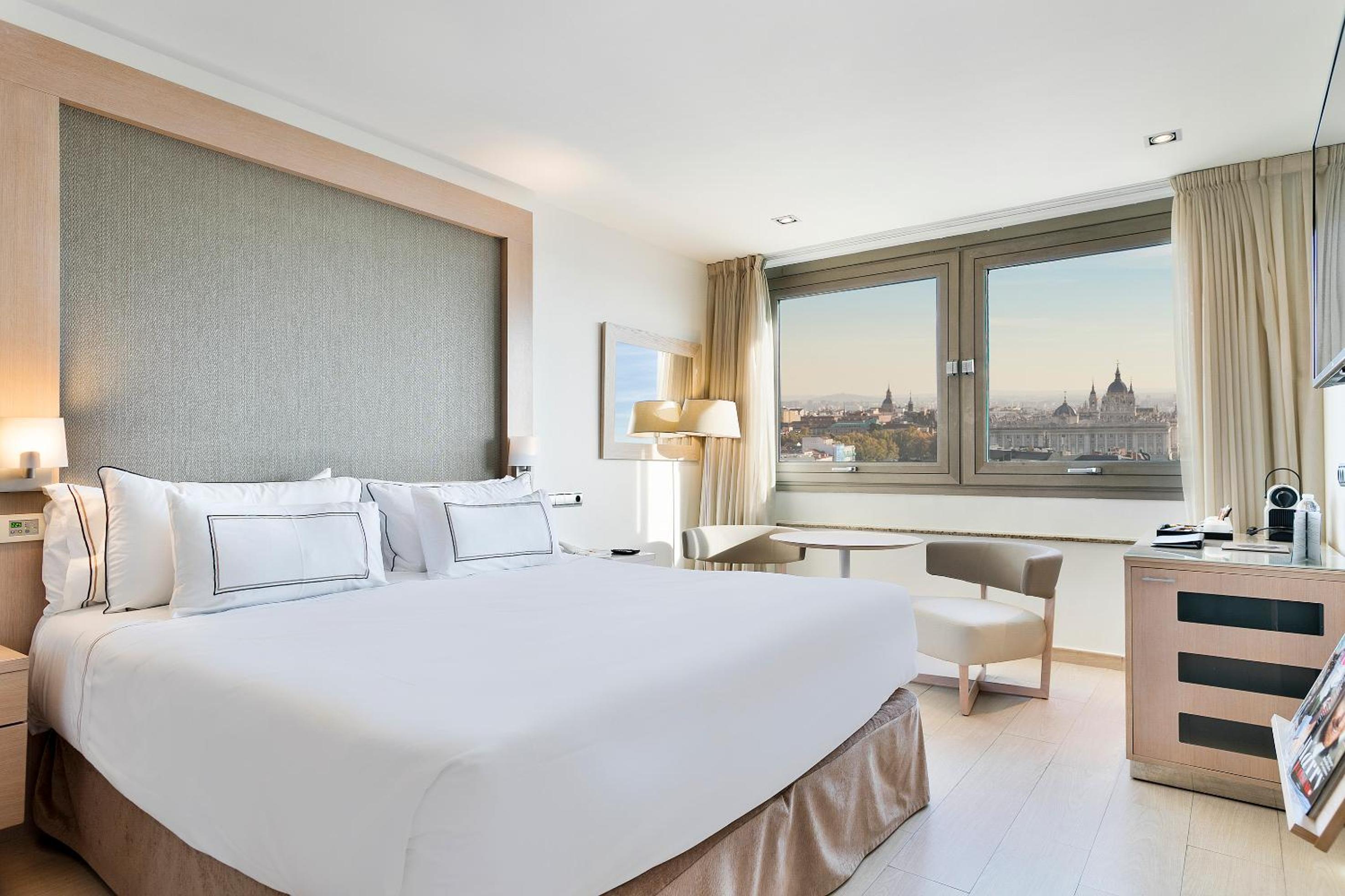 The Level Room City View