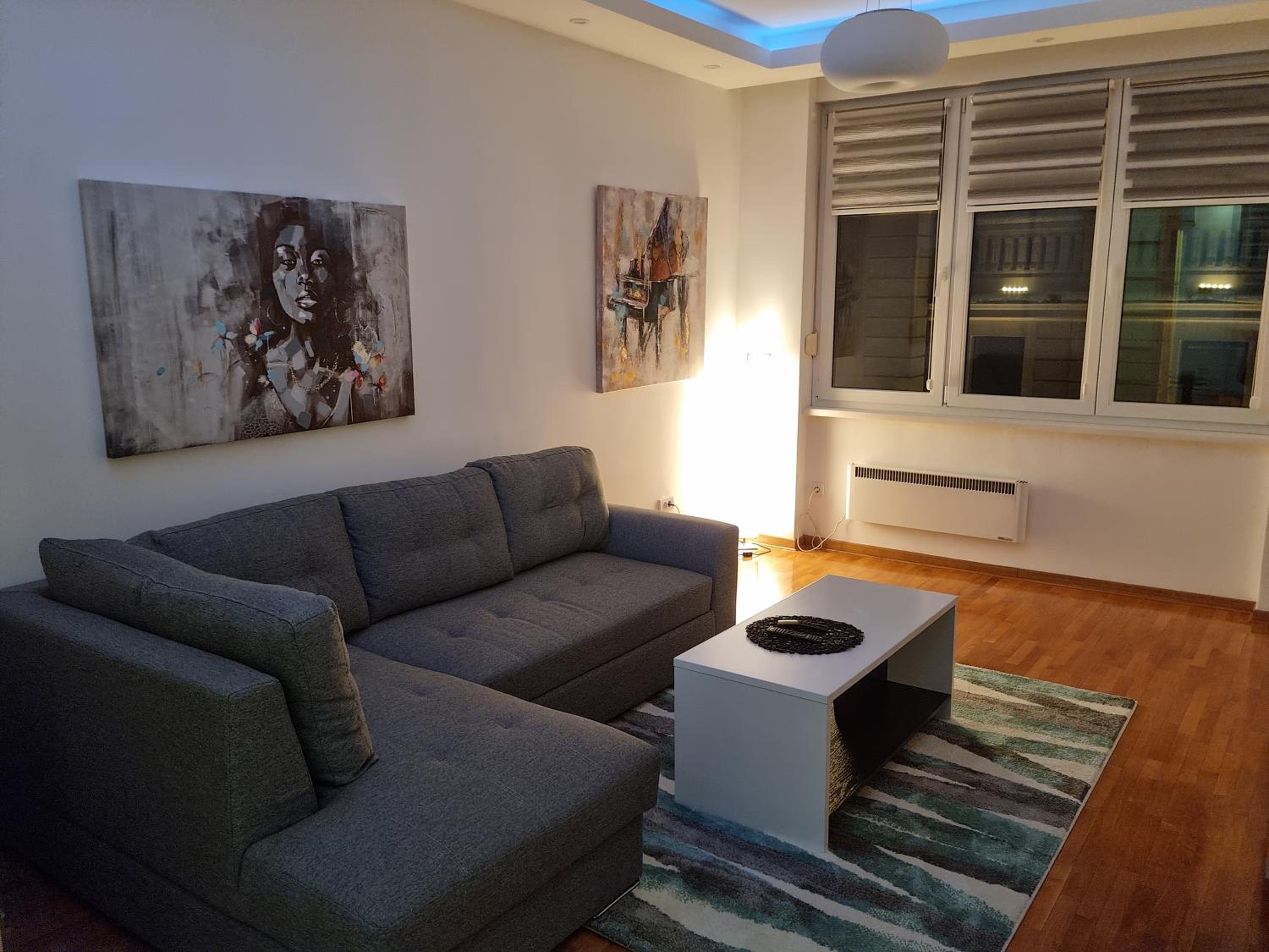 Deluxe Apartment