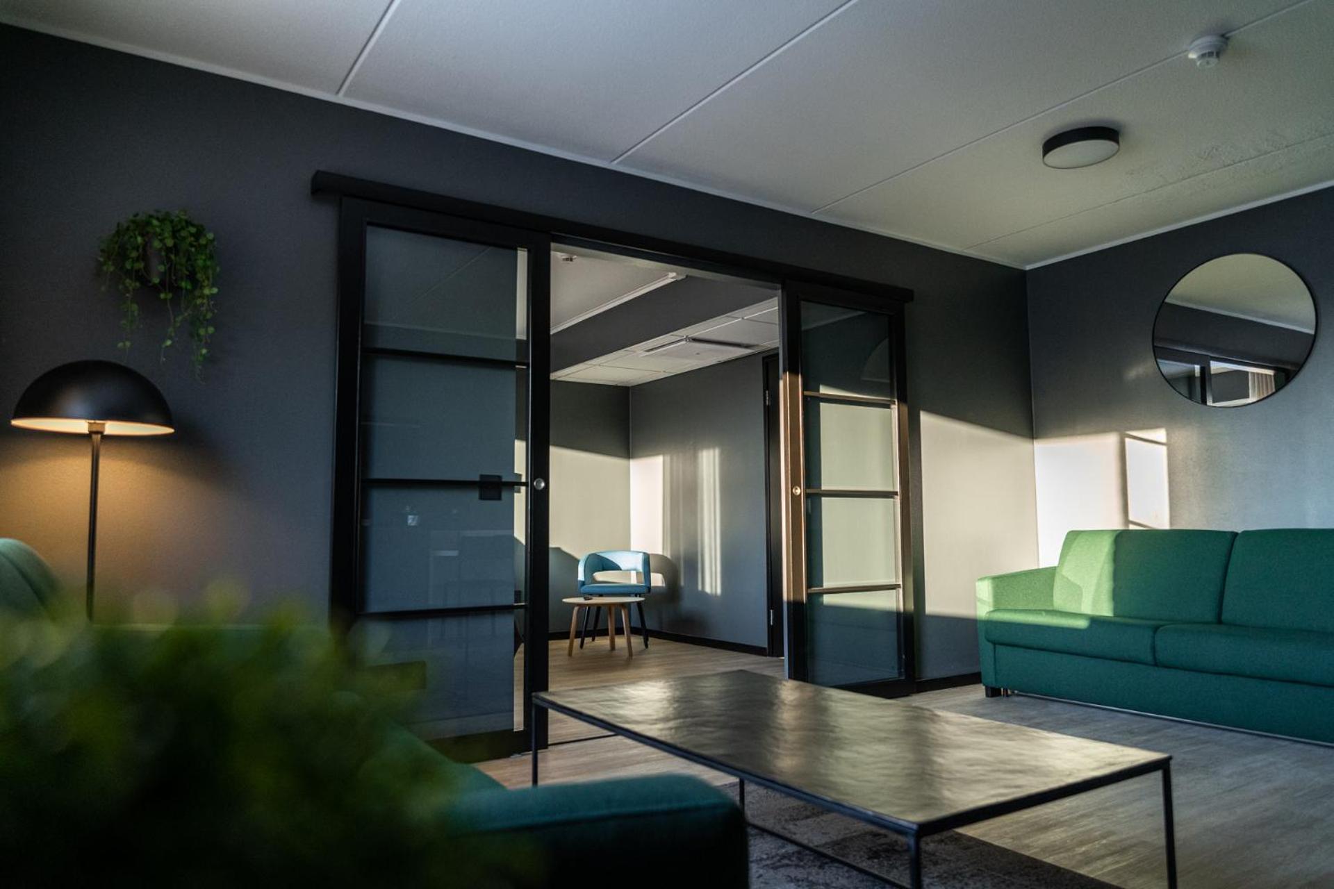 Deluxe Family Room - Photo 24