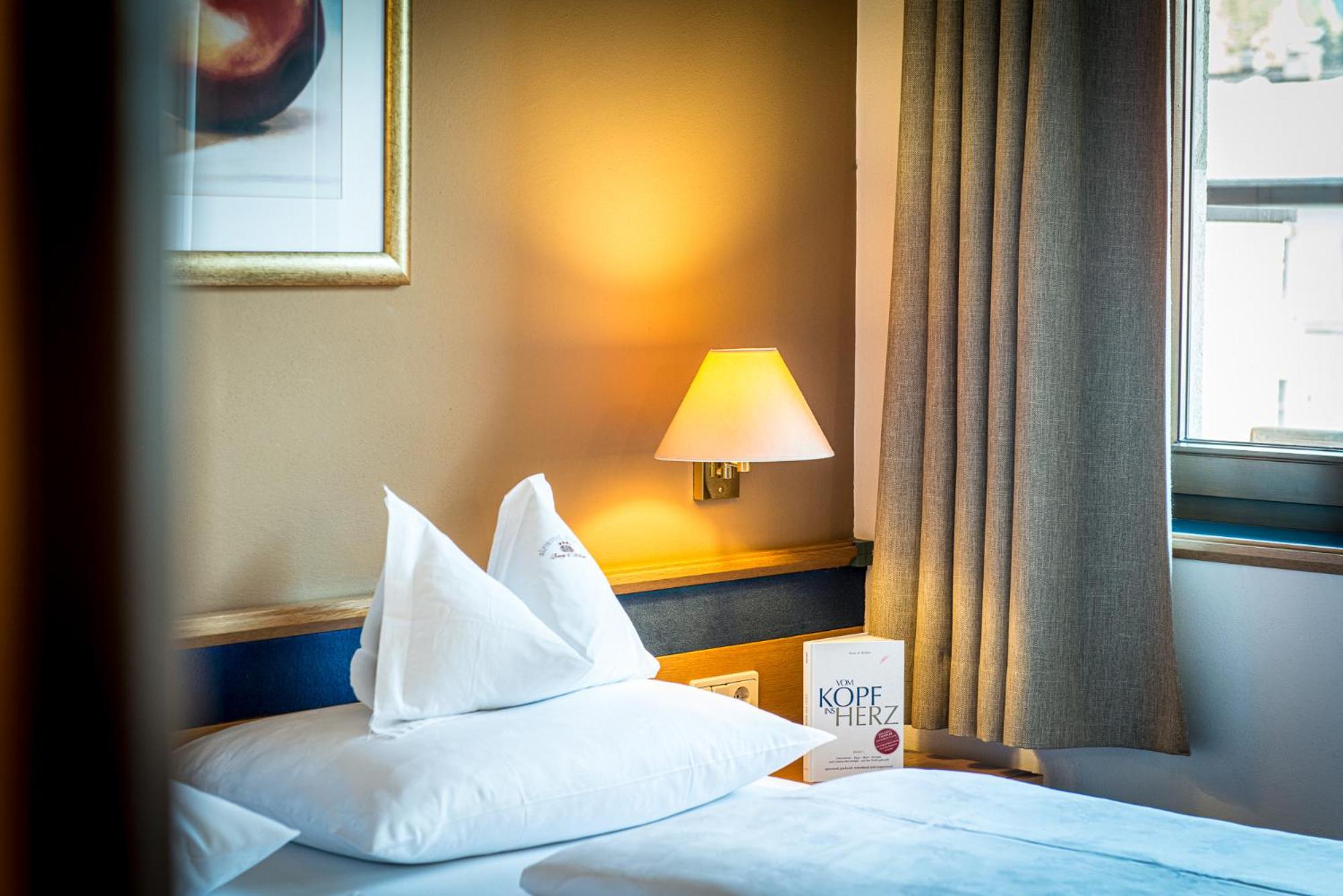 Double Room with Balcony - B - Photo 8