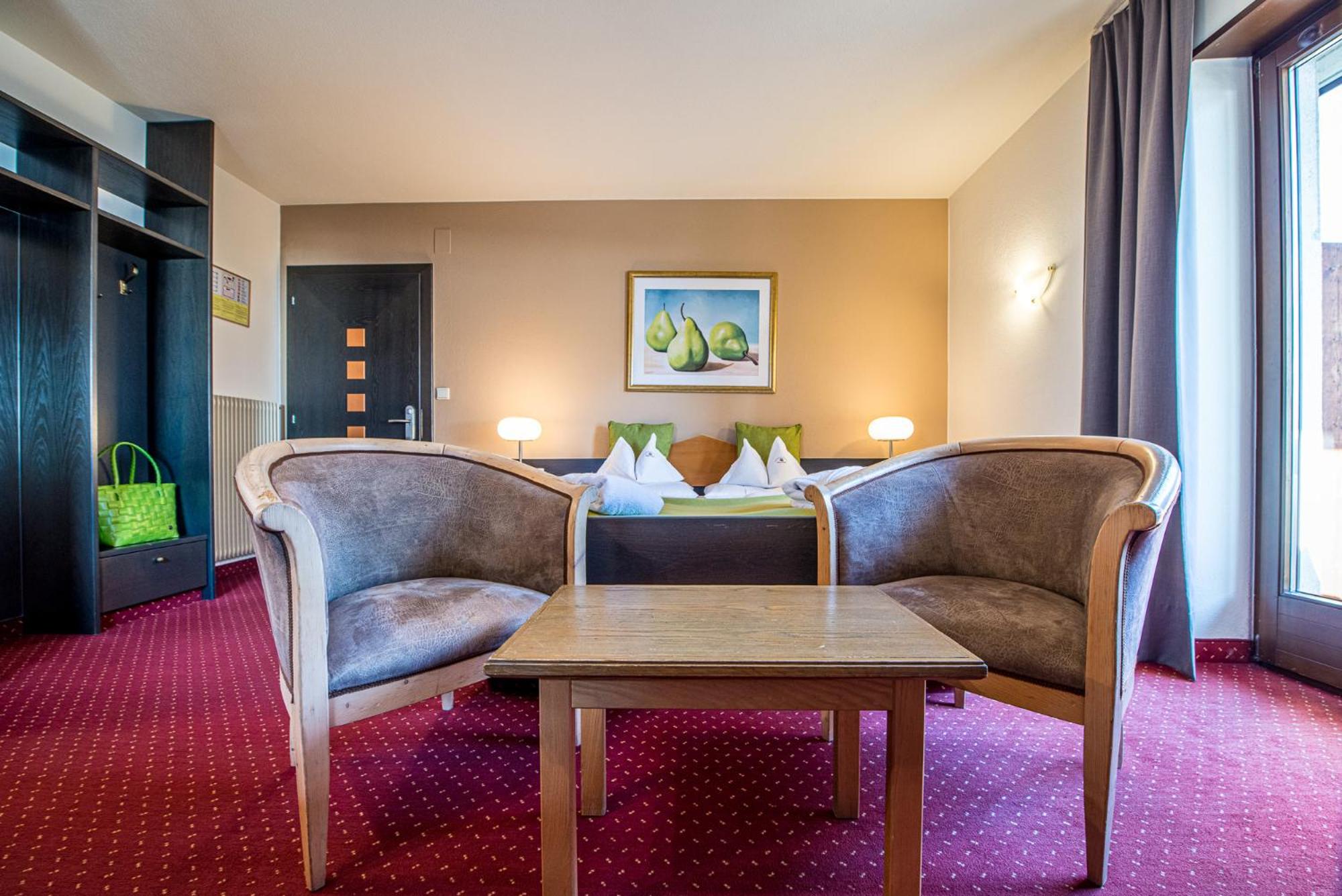 Double Room with Balcony - B - Photo 6