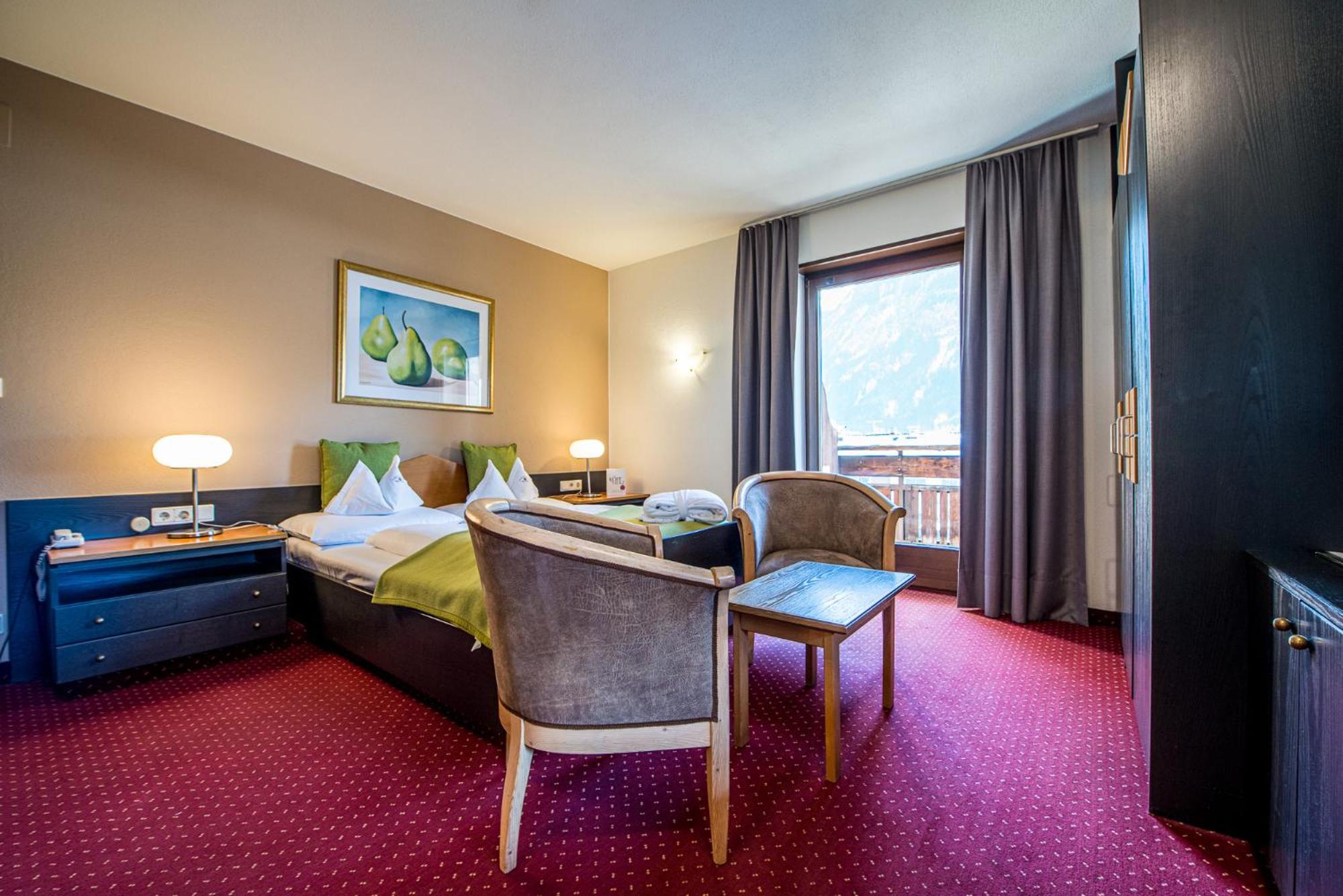 Double Room with Balcony - B - Photo 5