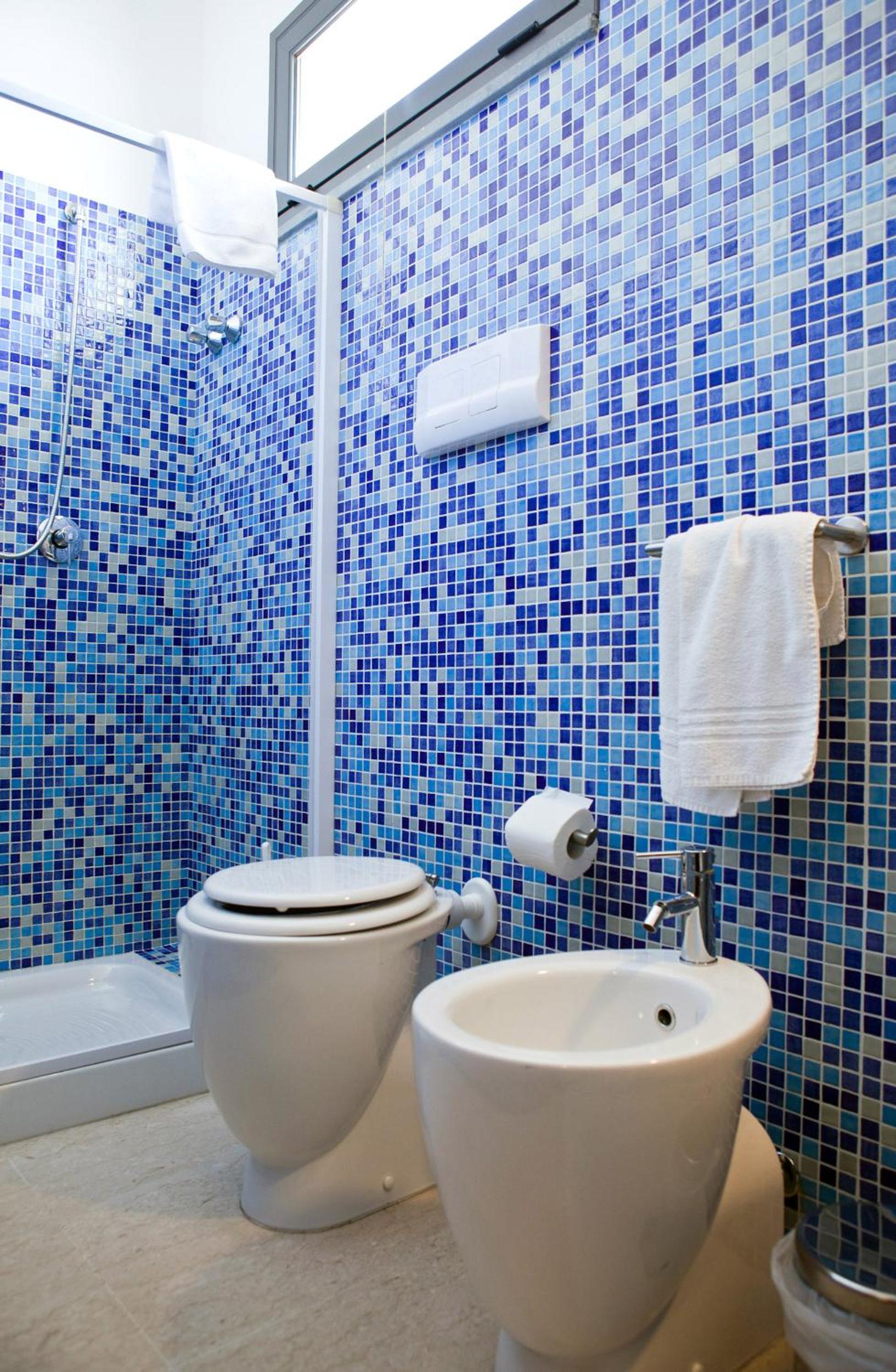 Triple Room - Photo 11