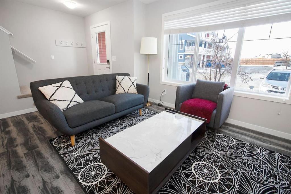 Family Room photo 2