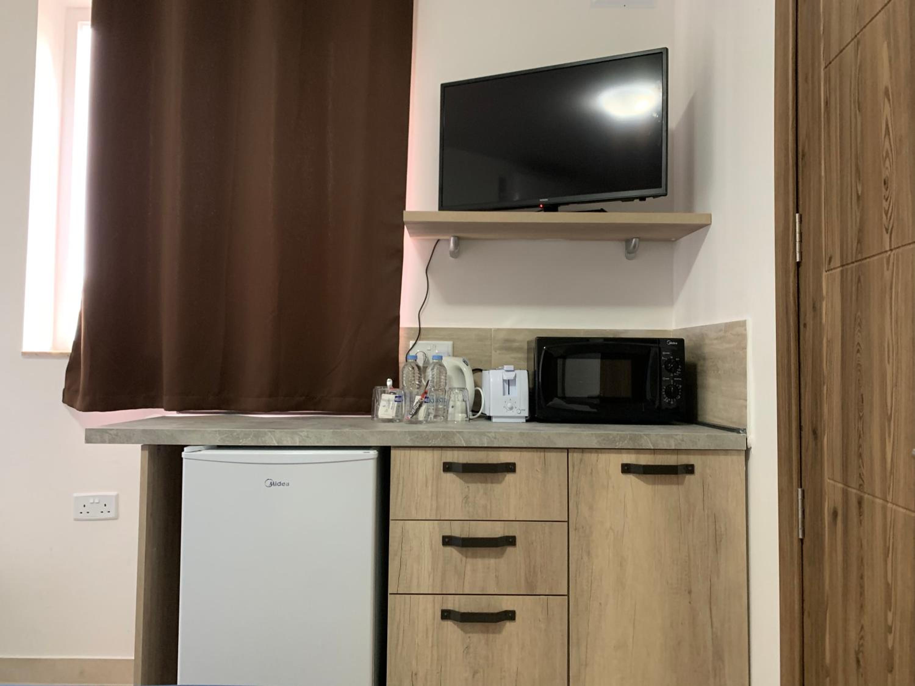 Double Room with Private Bathroom photo 3