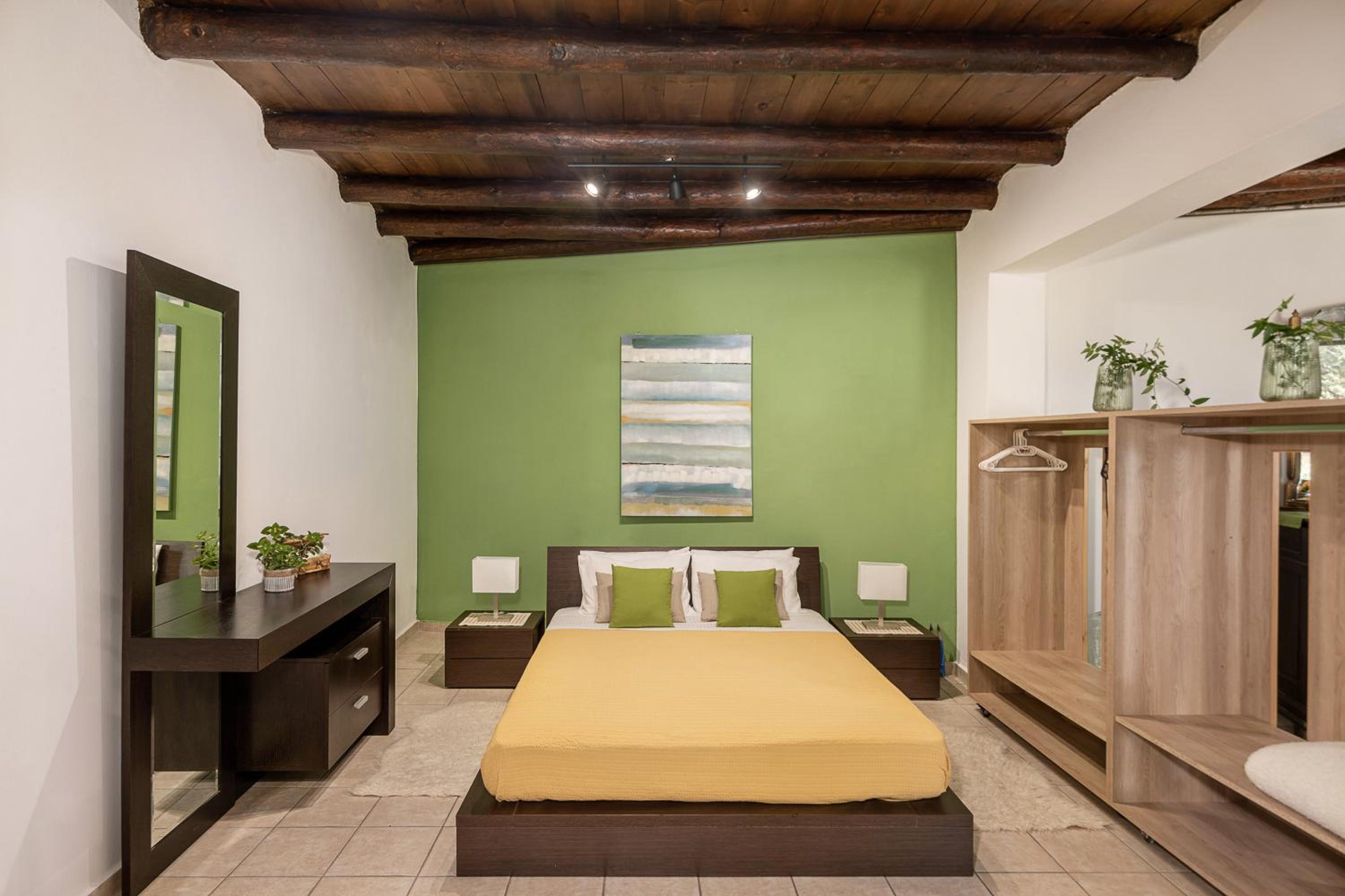 One-Bedroom House photo 1