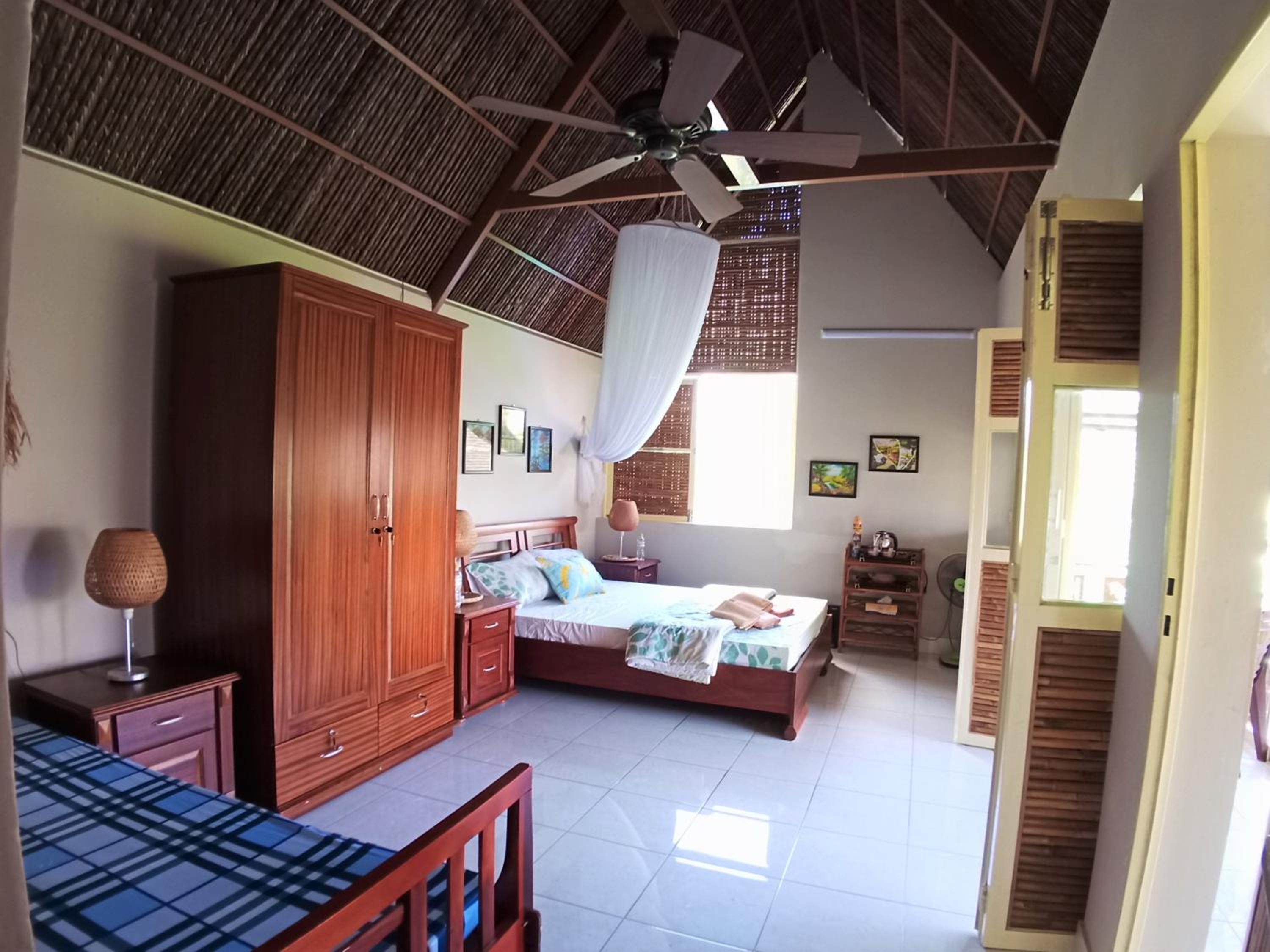 Twin Room with Pool View photo 2