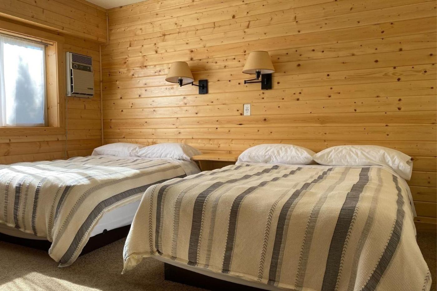 Double Room with Two Double Beds photo 3