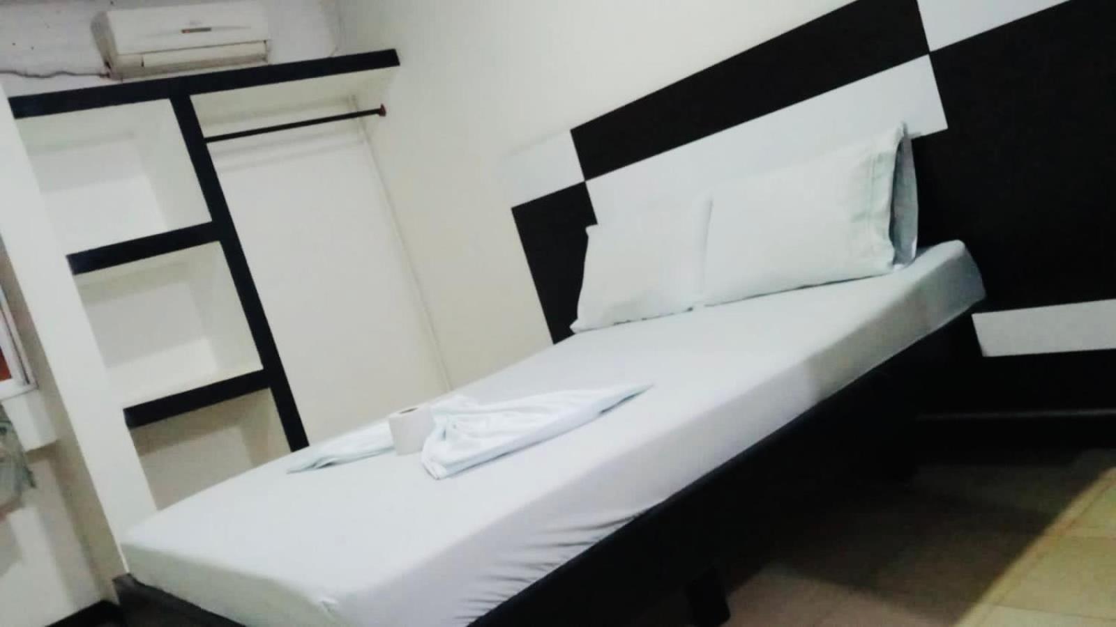 Standard Double Room with Fan photo 2