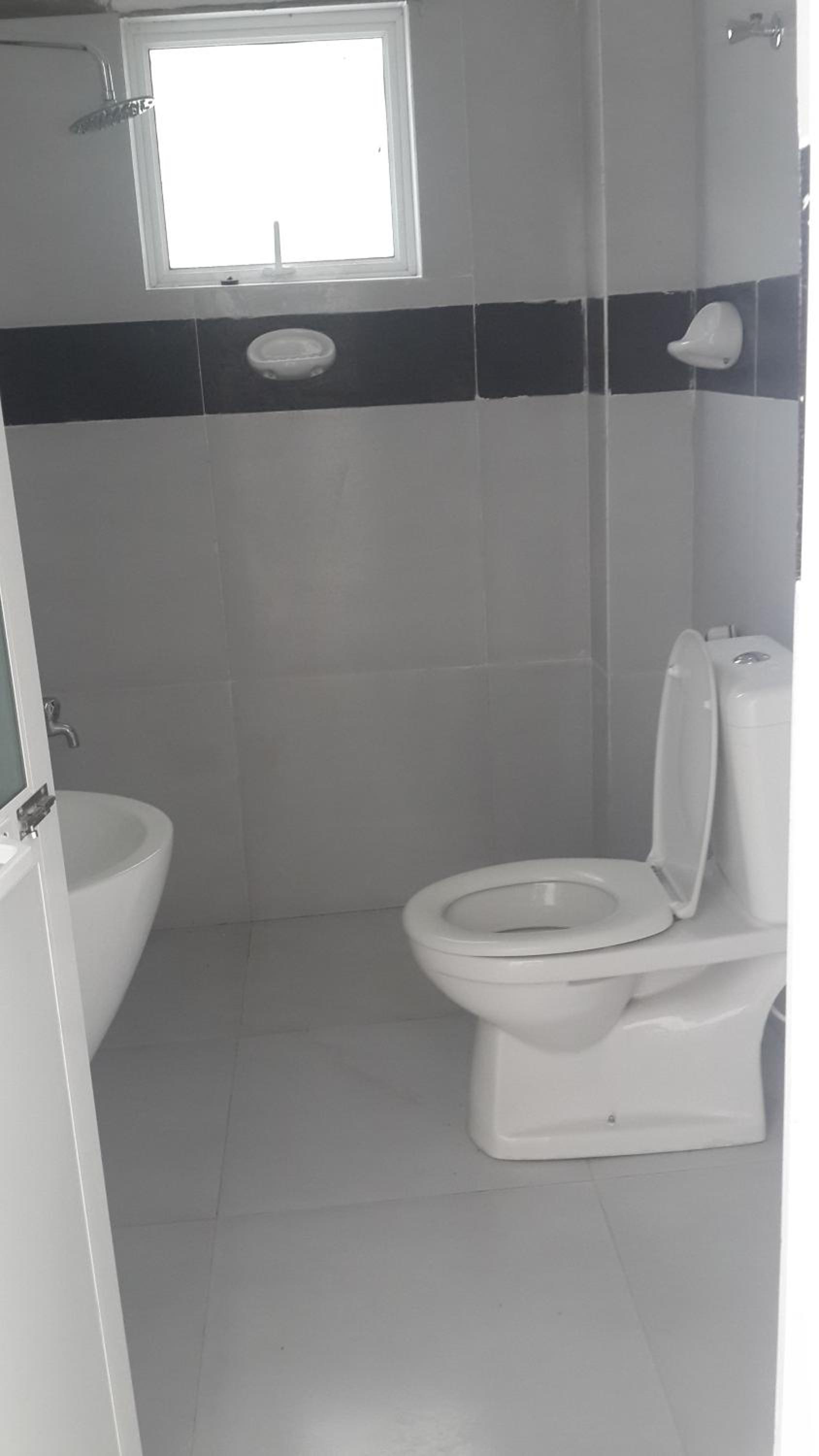 Family Room With Private Bathroom photo 3
