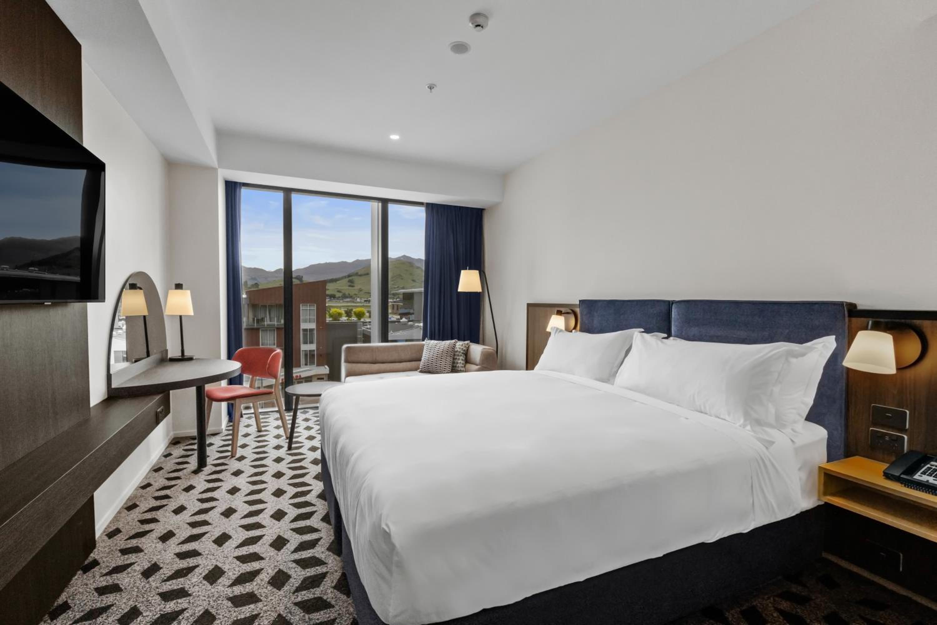 Standard King Room - Photo 2