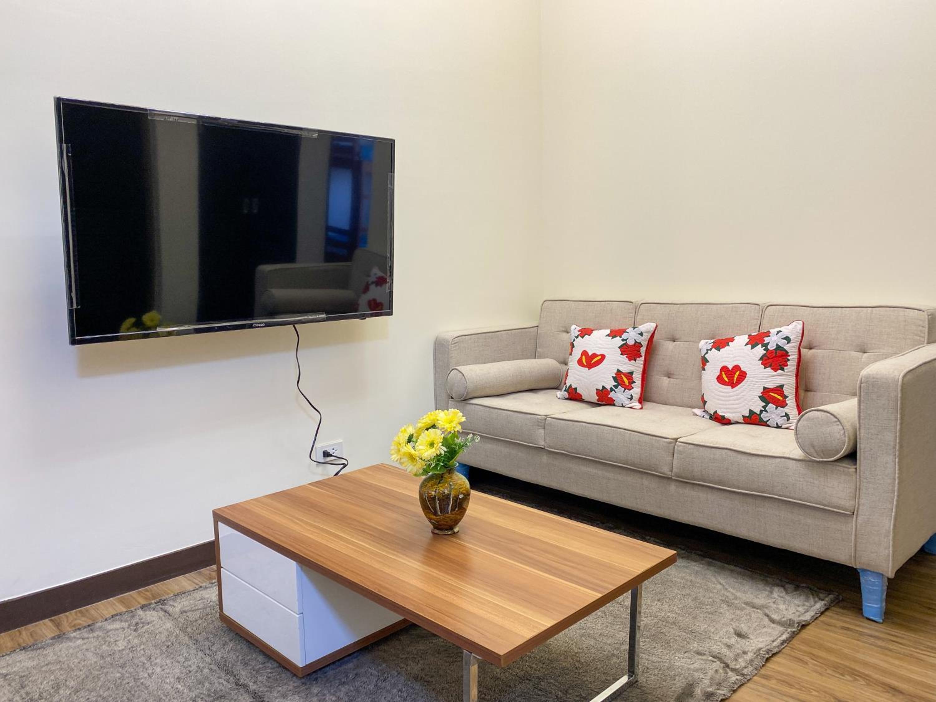 Apartment with Mountain View - Photo 48