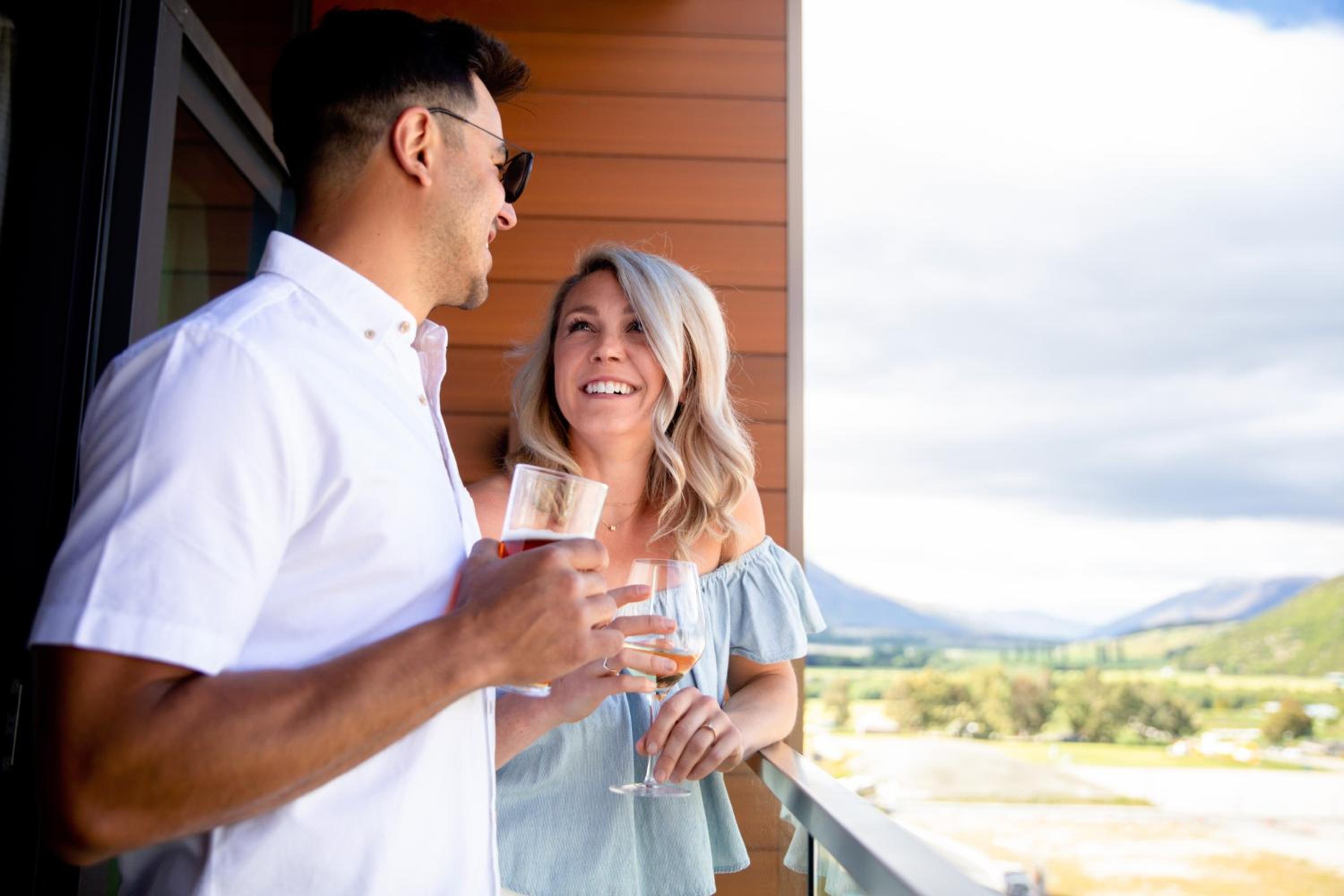 Standard King Room with Balcony and Mountain View - Photo 17