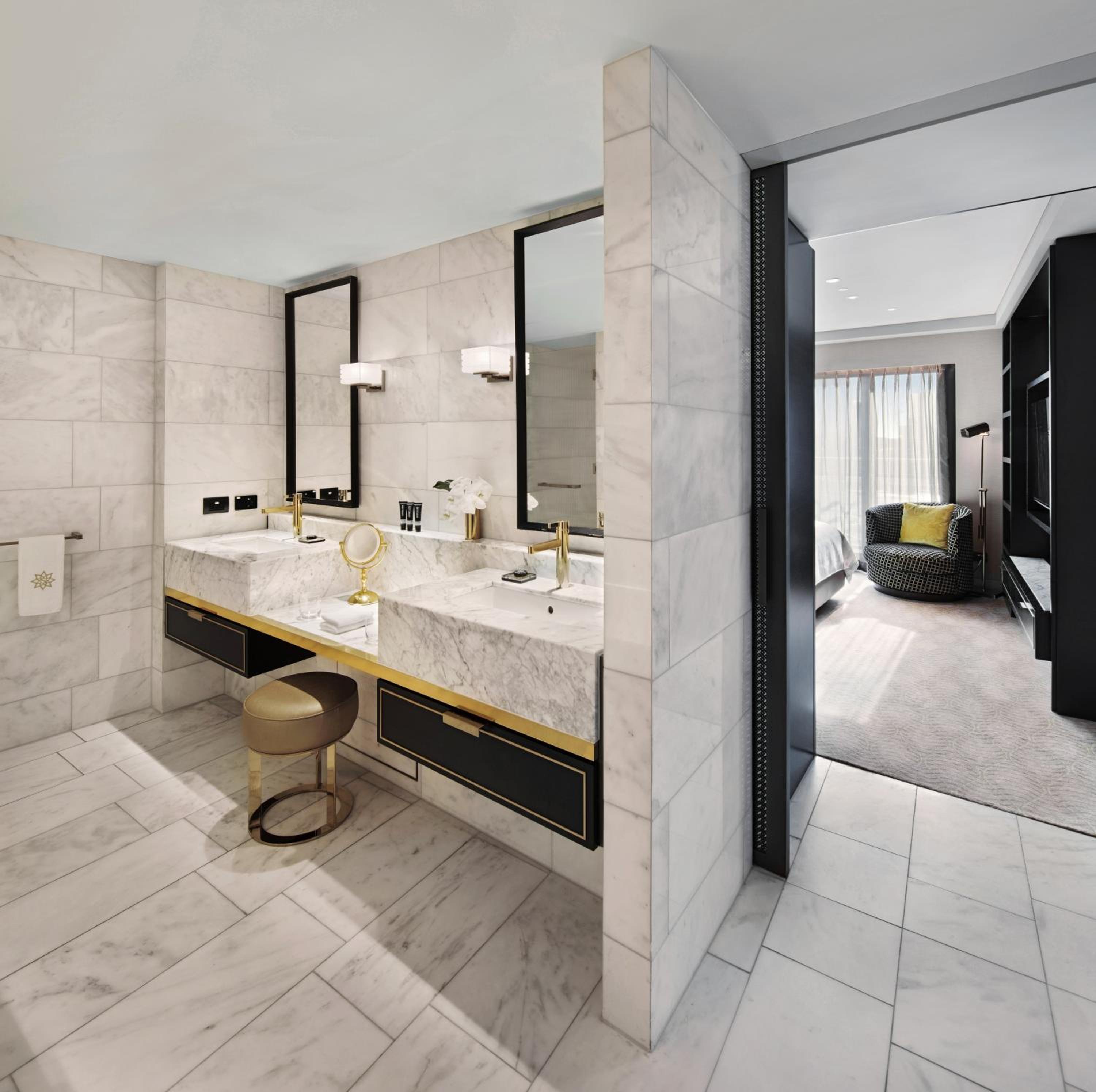 Harbor Star Suite thumbnail 6