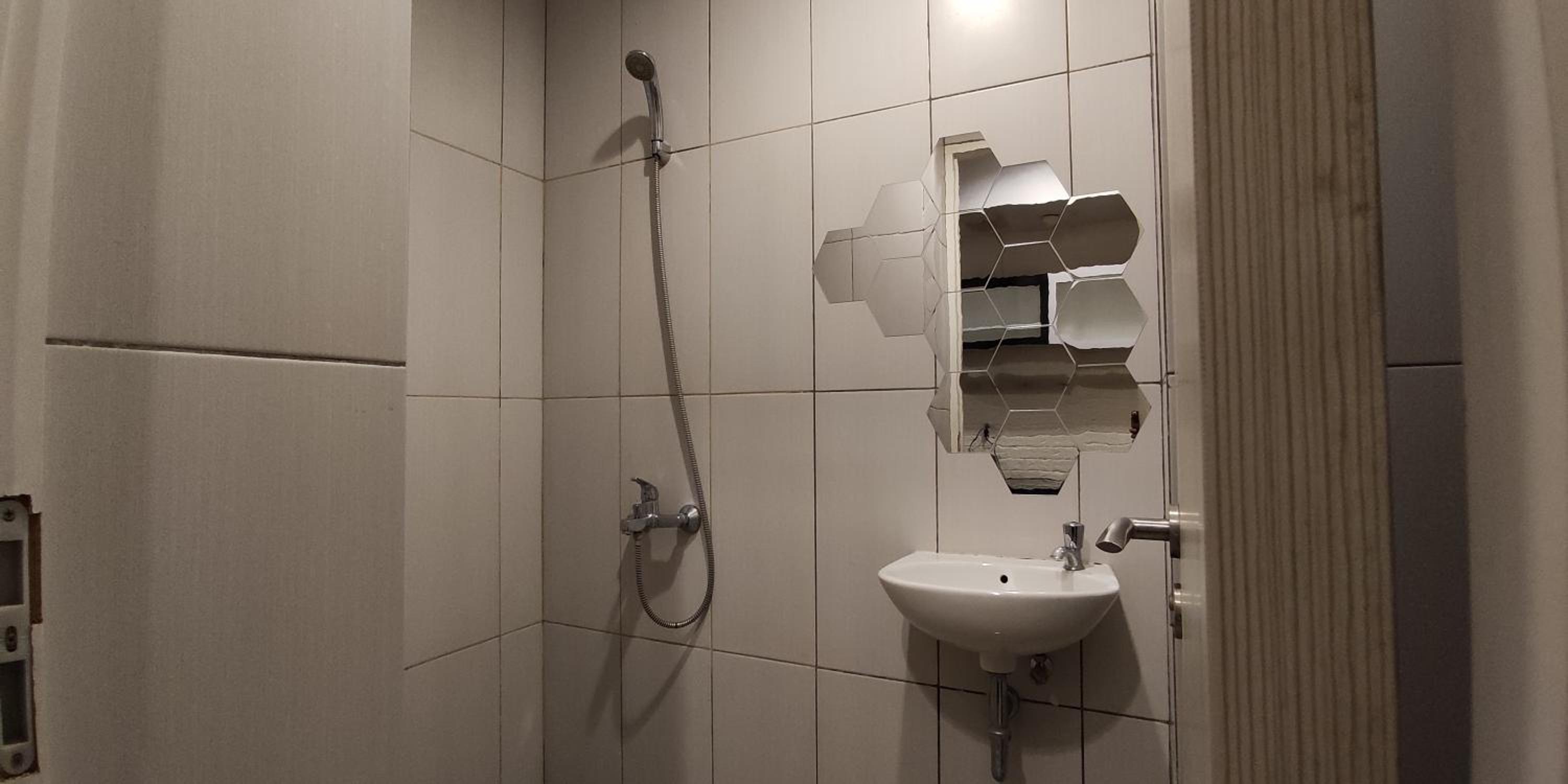 Studio Apartment - Photo 24