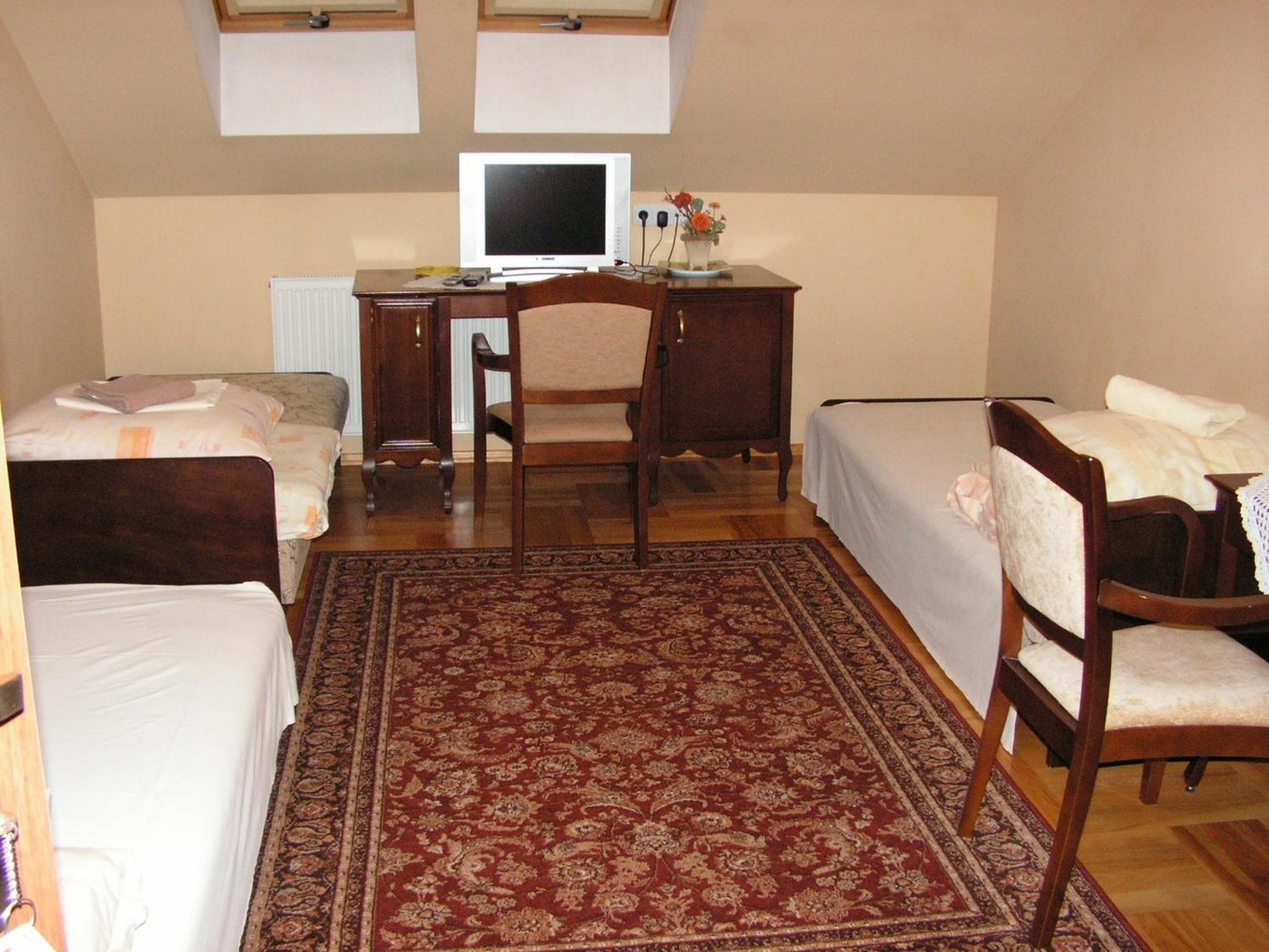 Triple Room - Photo 5