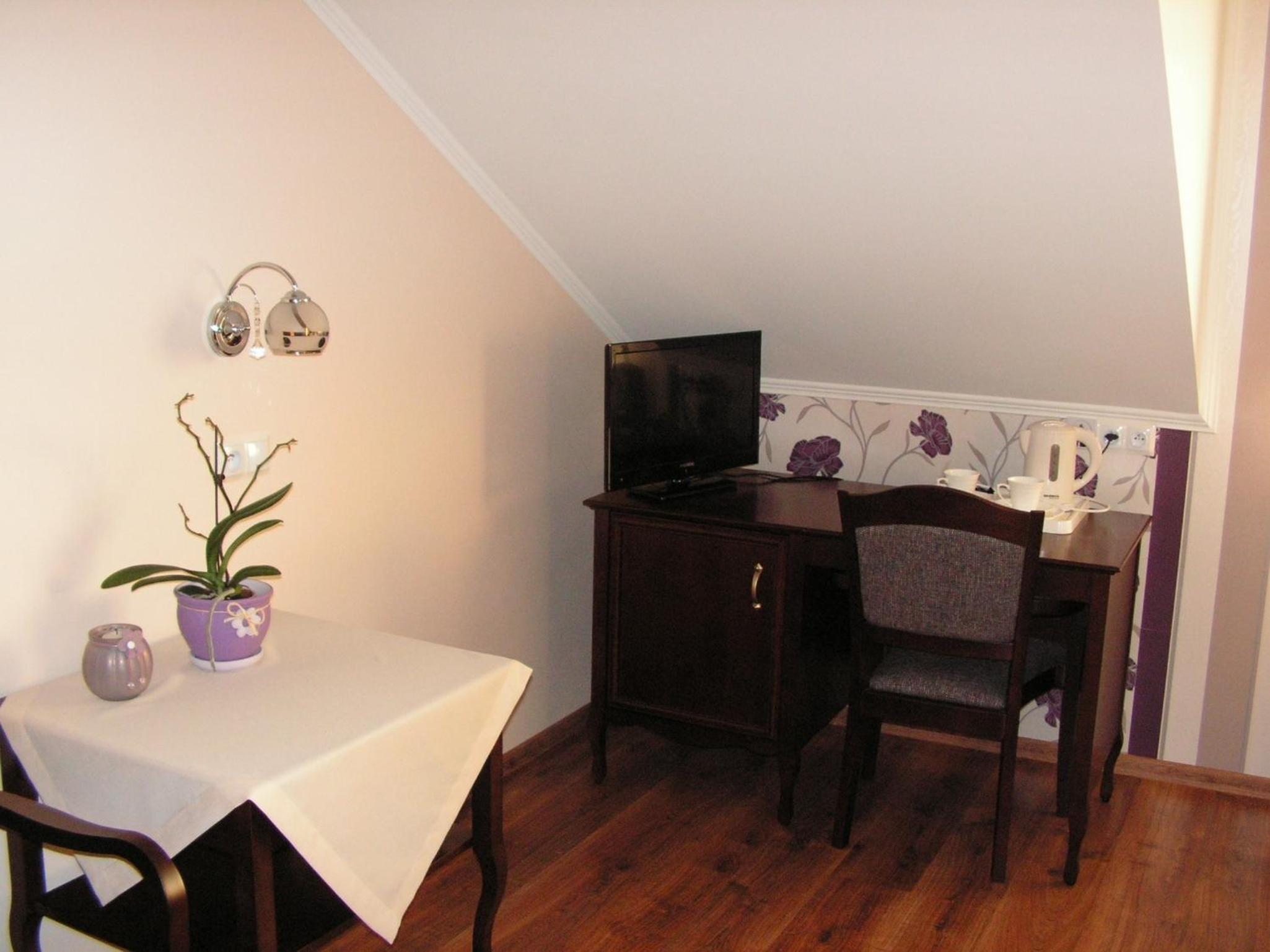 Double or Twin Room - Photo 2