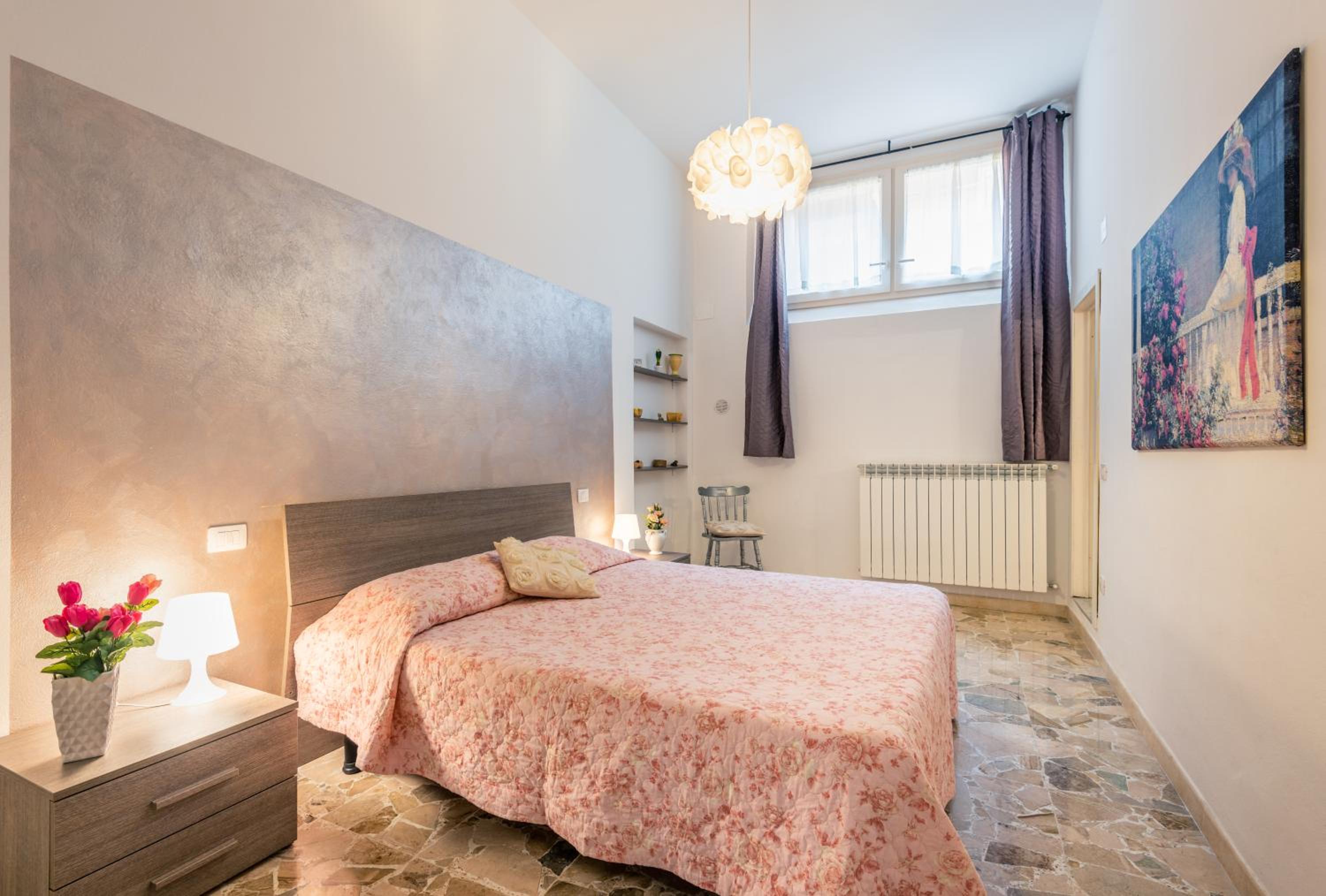 One-Bedroom Apartment - Photo 6