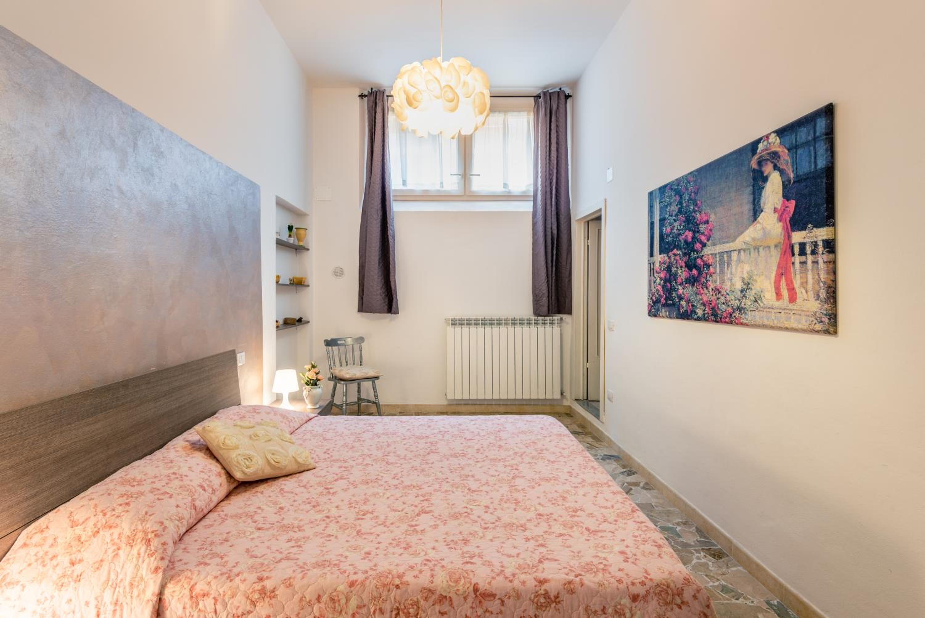 One-Bedroom Apartment - Photo 7