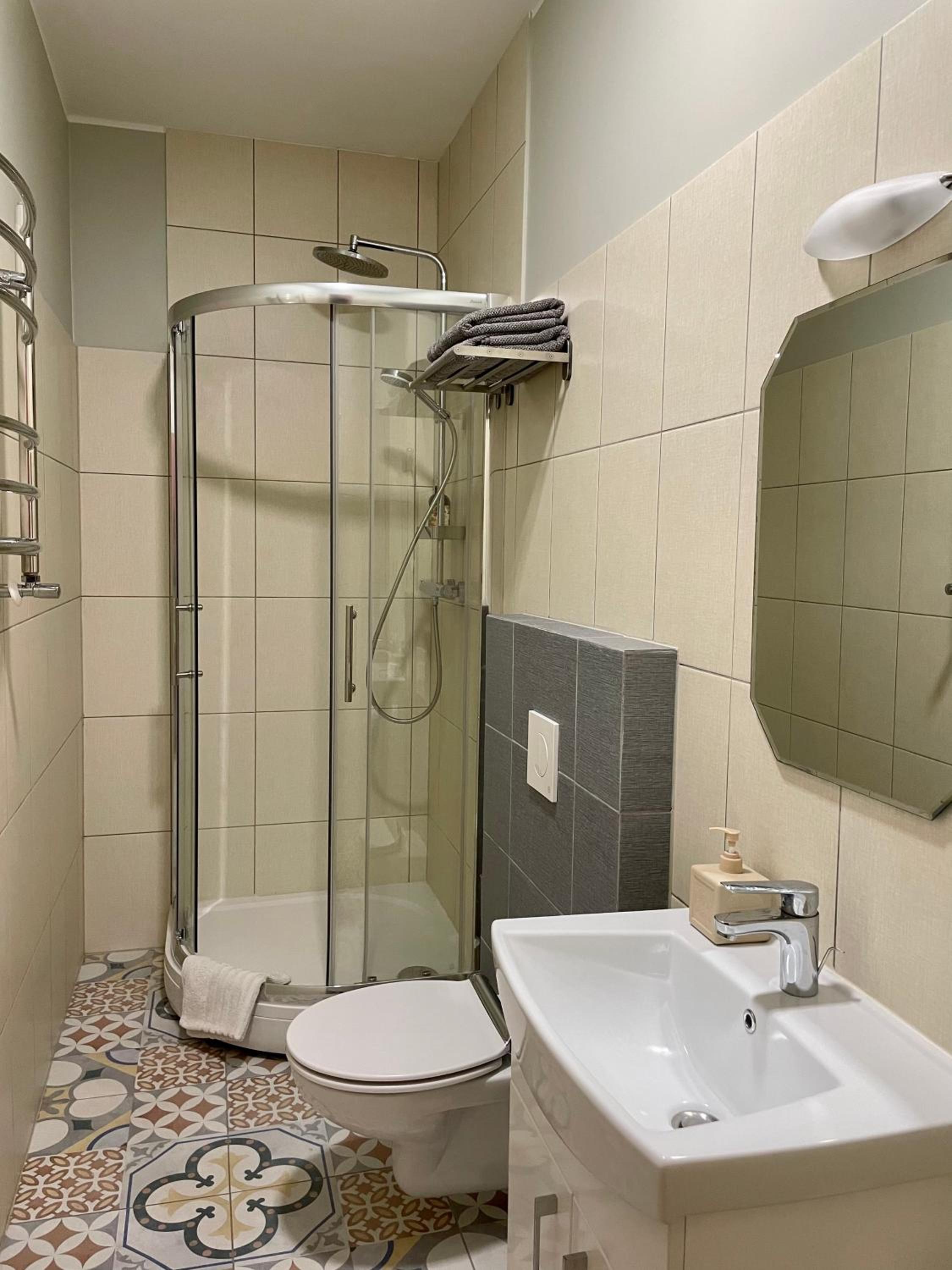 Standard Double Room - Photo 7