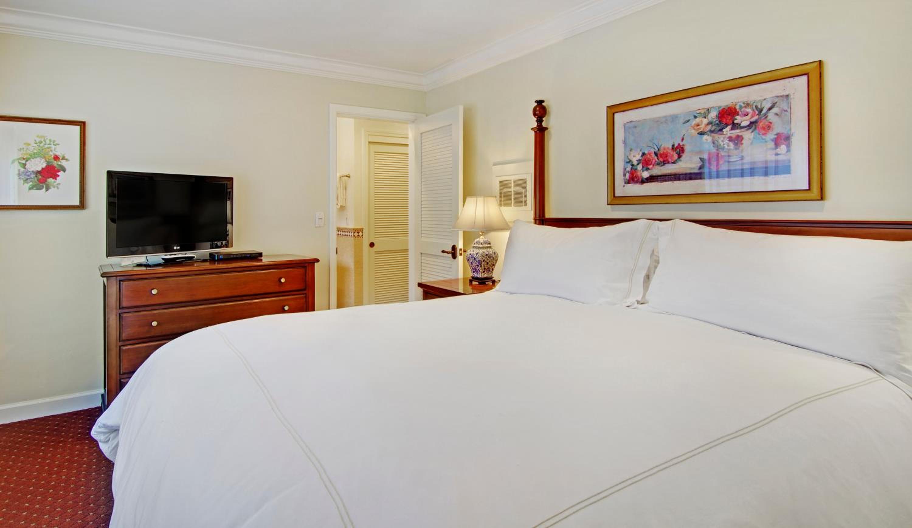 King Suite - Photo 2