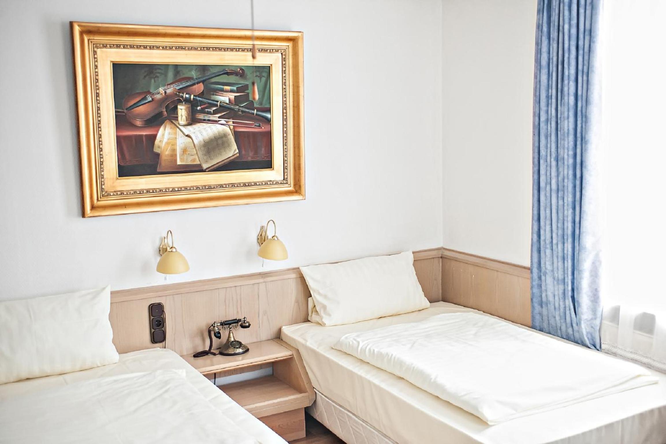 Double Room - Photo 8