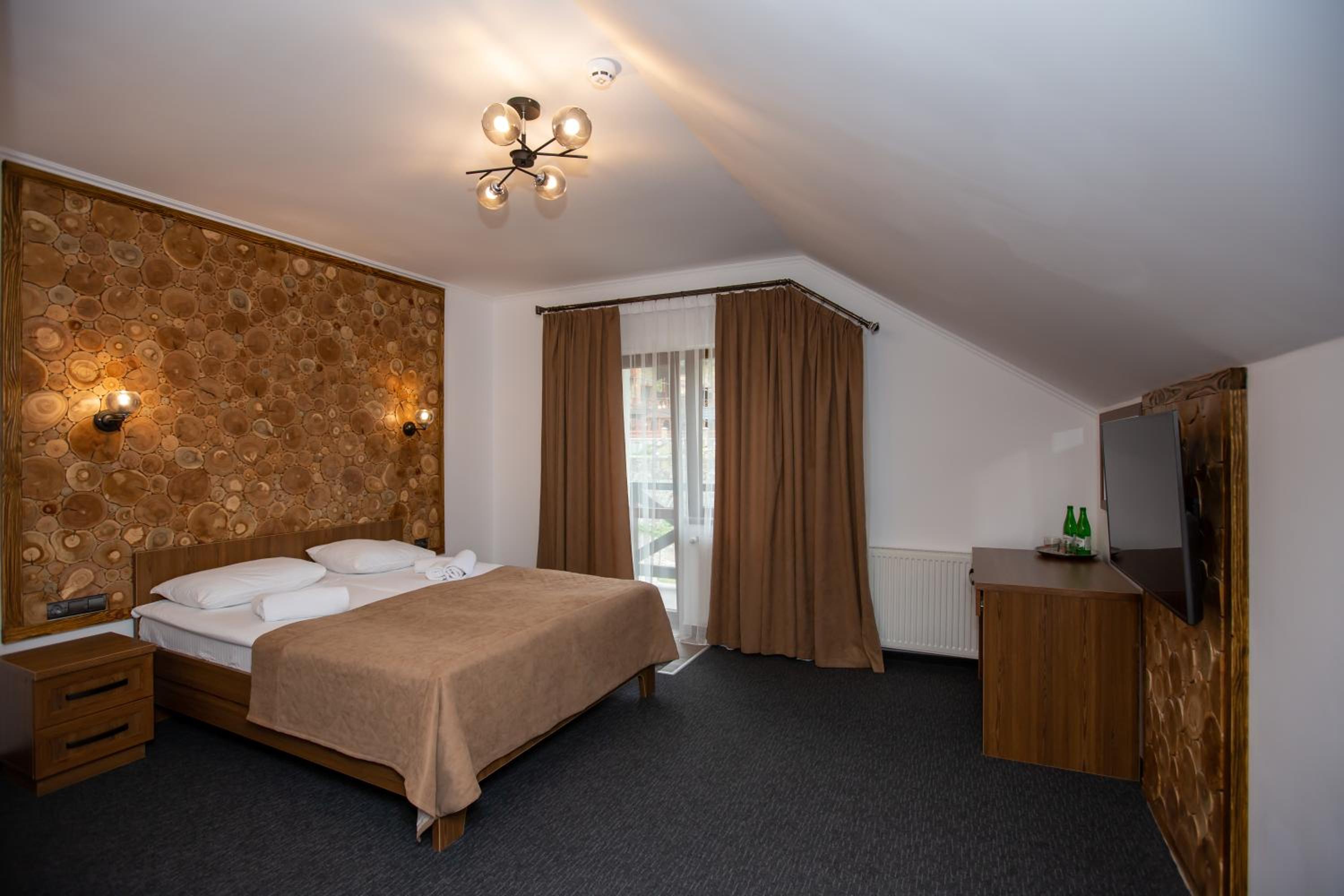 Deluxe Double Room photo 3