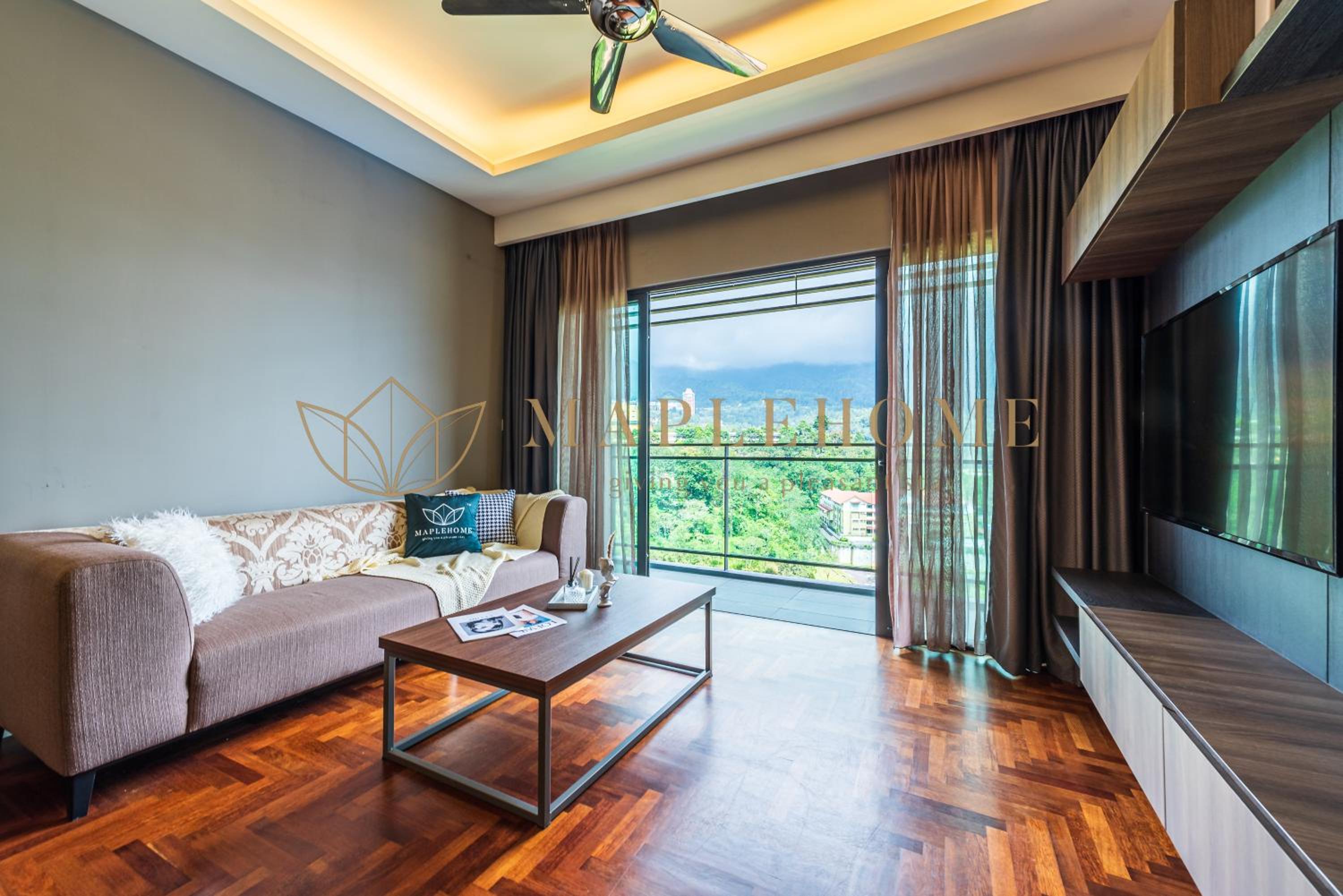 Royal Three-Bedroom Suite - Photo 8