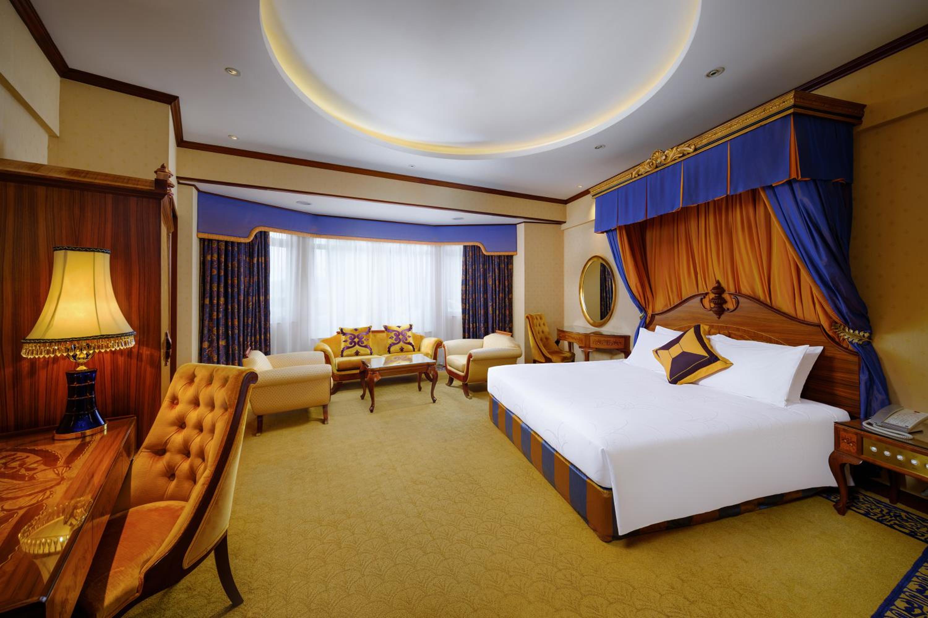 Large Double Room - Photo 1