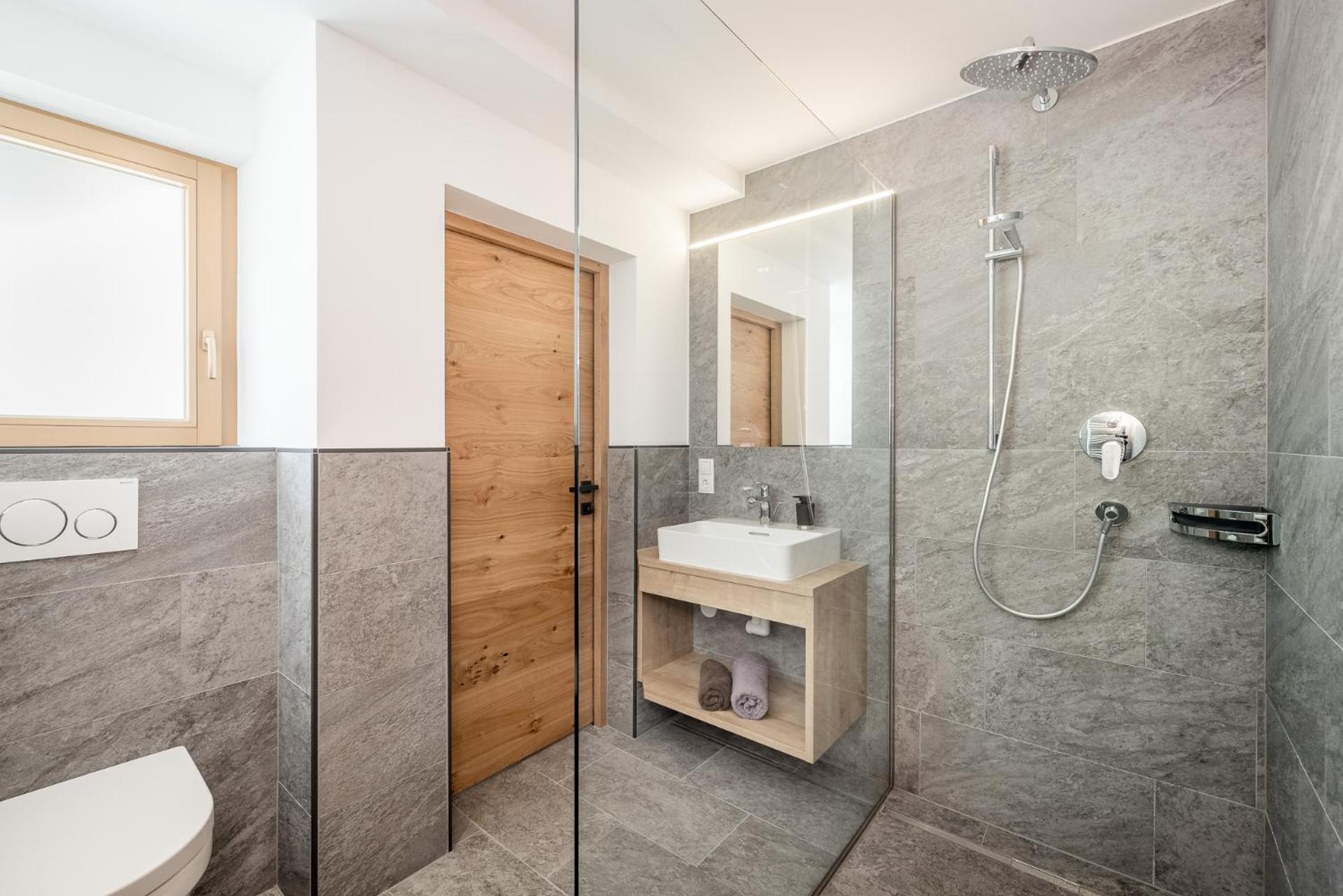 Basic Double Room - Photo 2