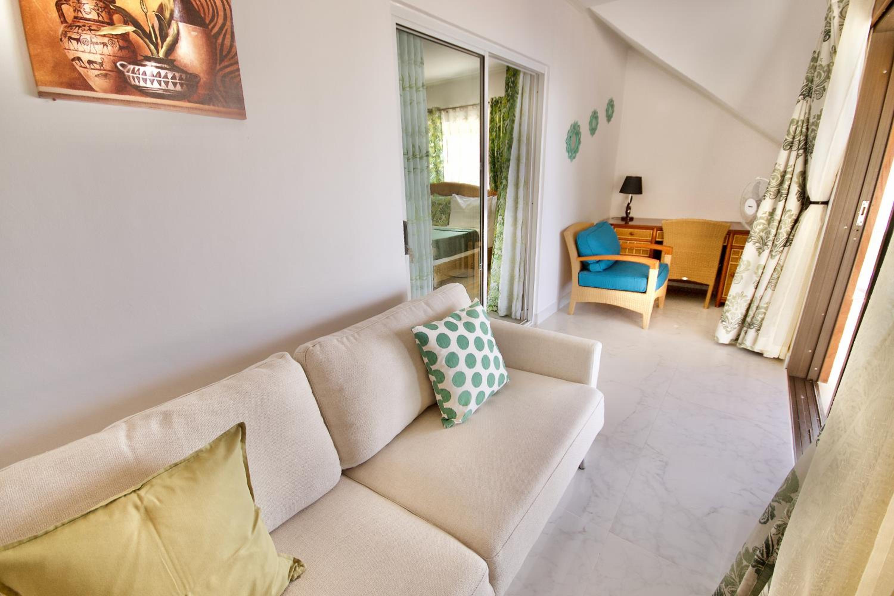 Superior Suite with Sea View photo 3