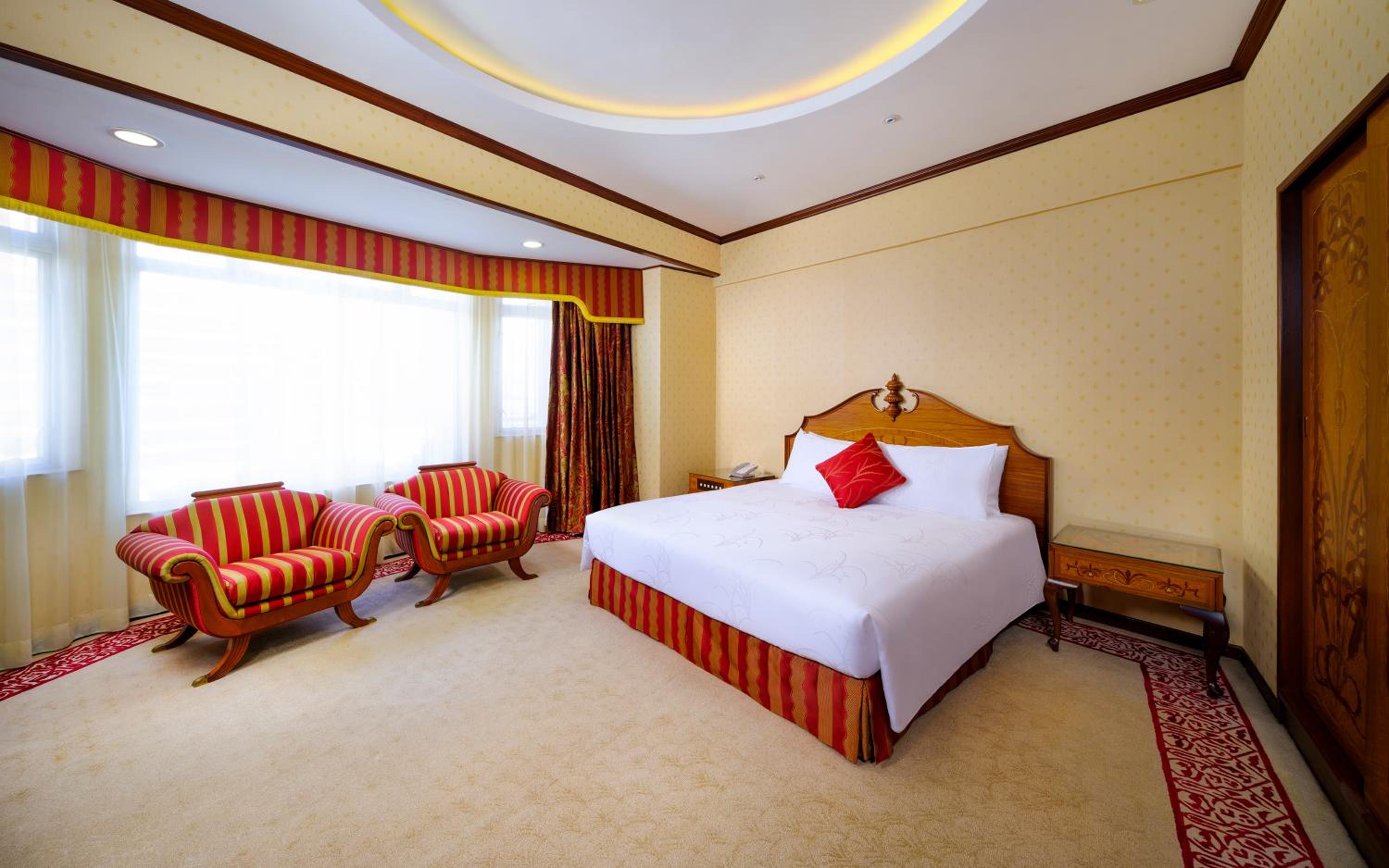 Royal King Suite photo 1