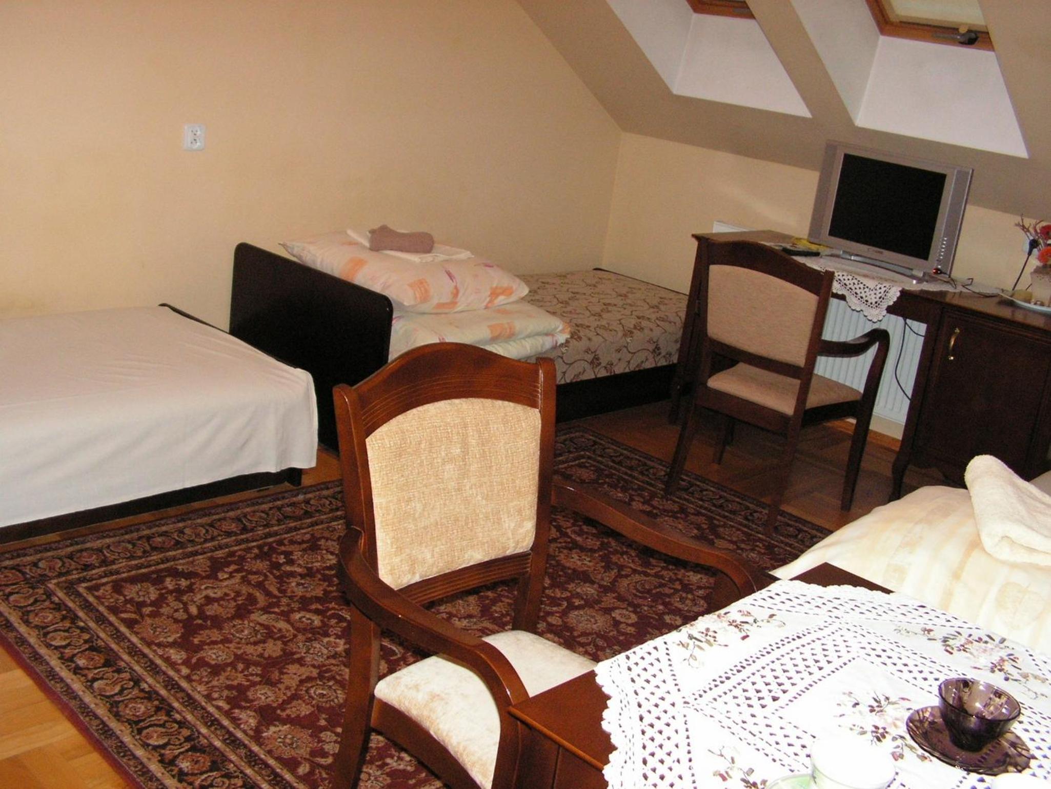 Triple Room - Photo 2