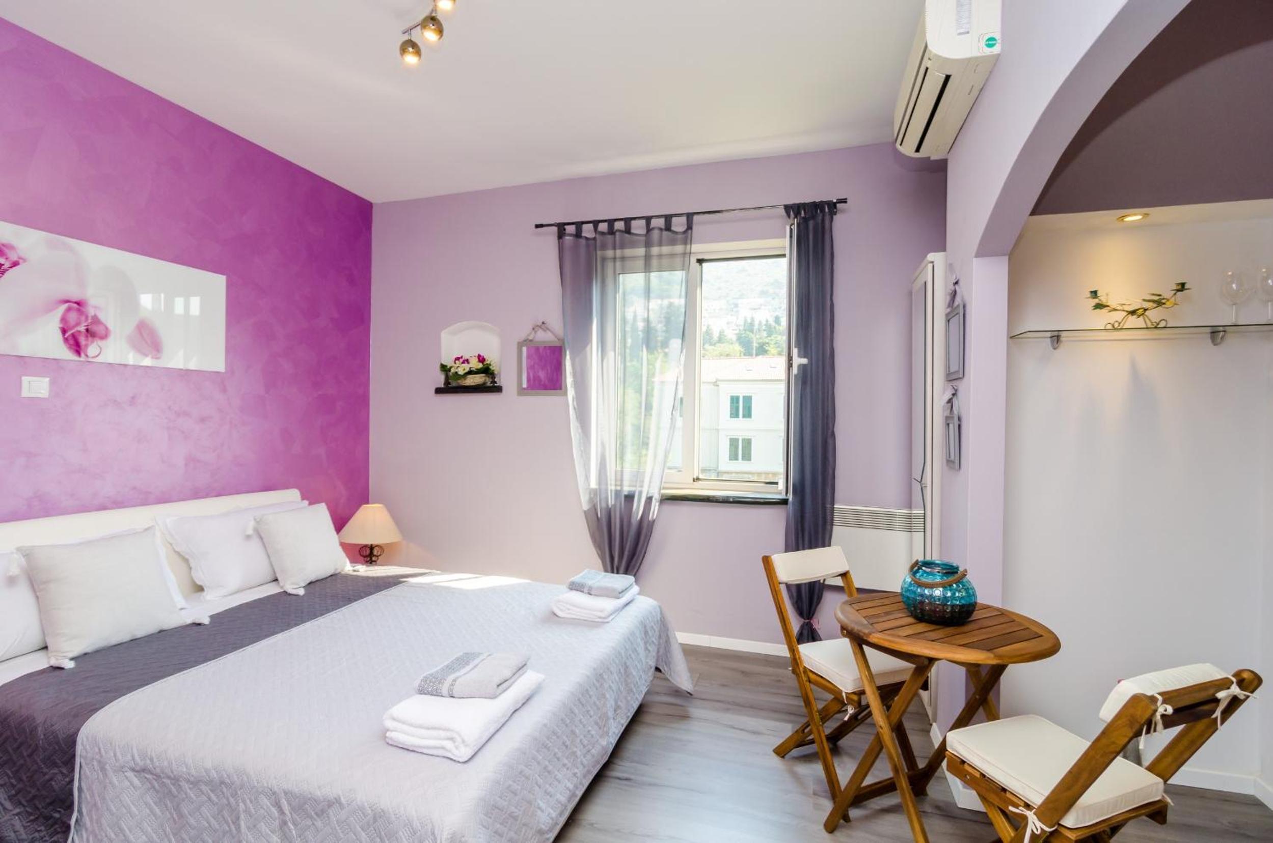 Studio Apartment With City View