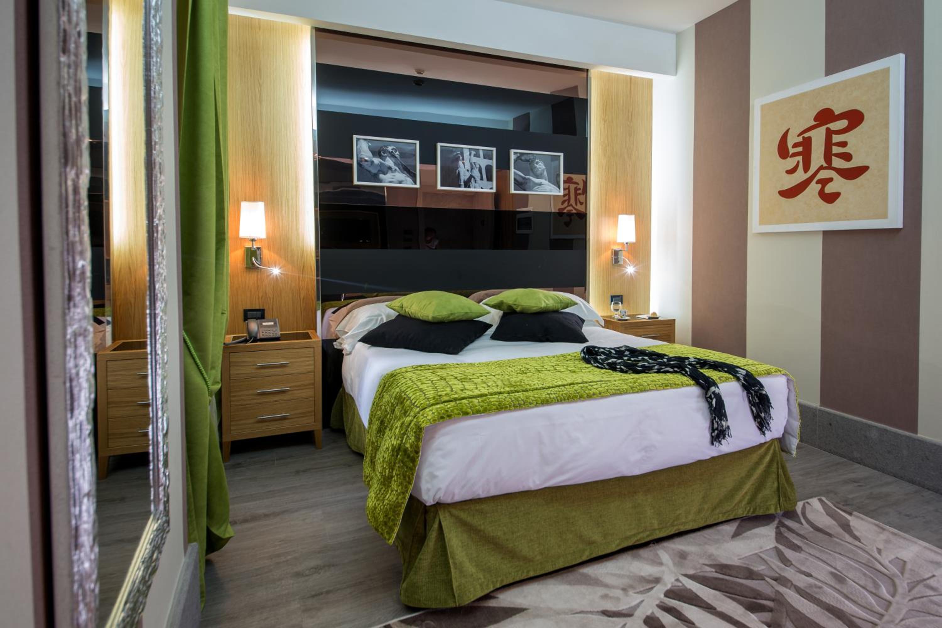 Queen Room