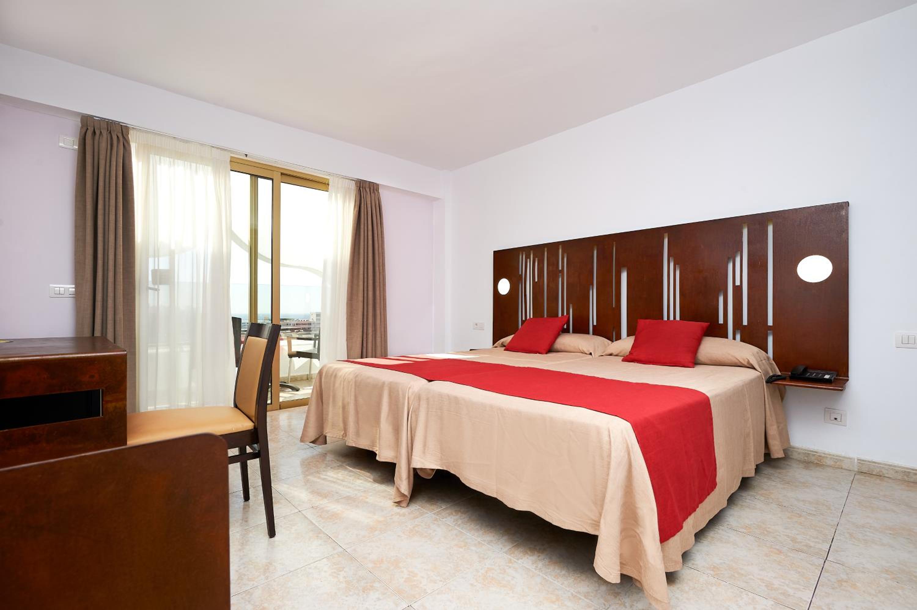 Habitación Doble o Twin (1 Adulto)