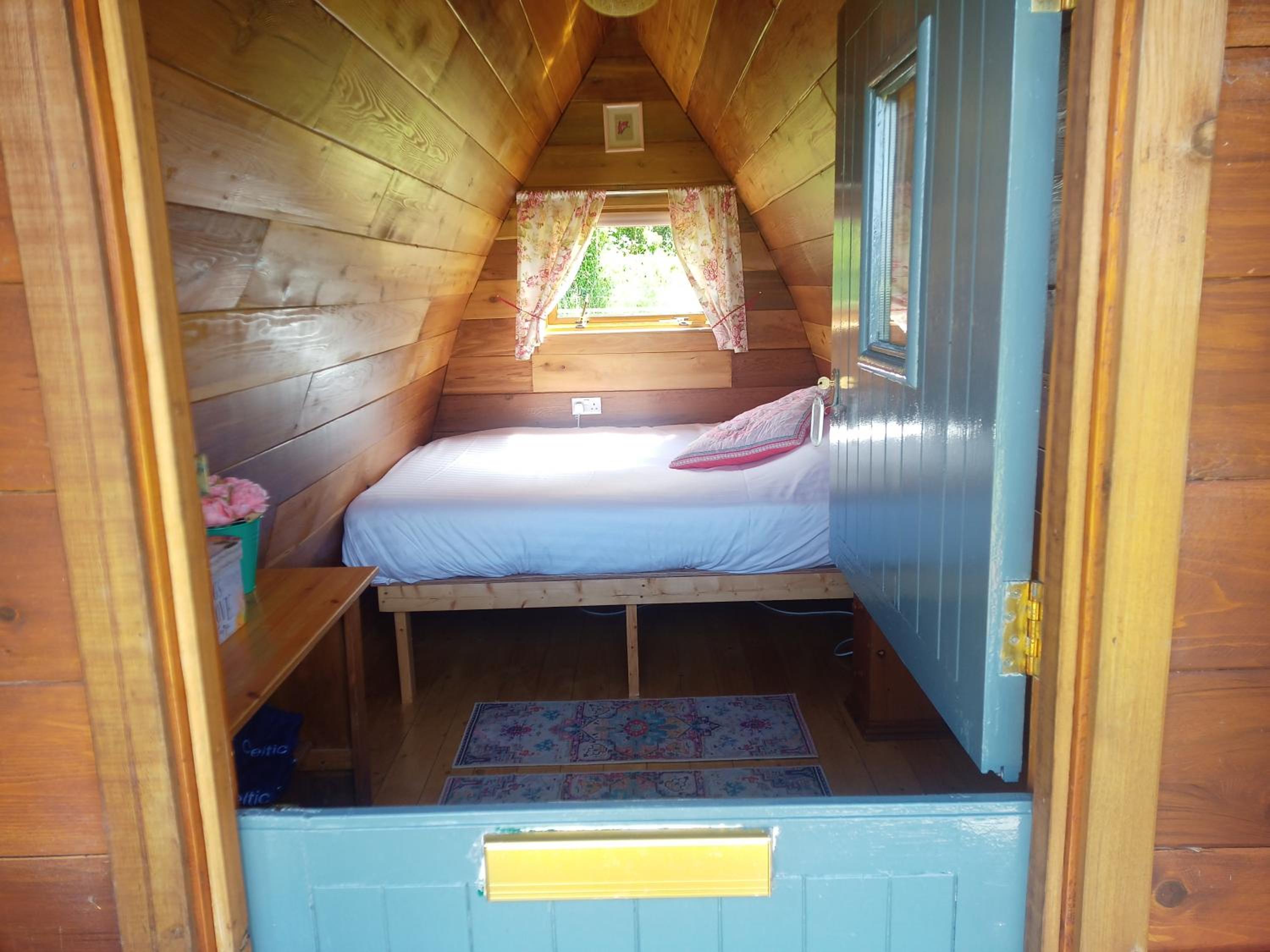 Double Room with Lake View - Photo 2